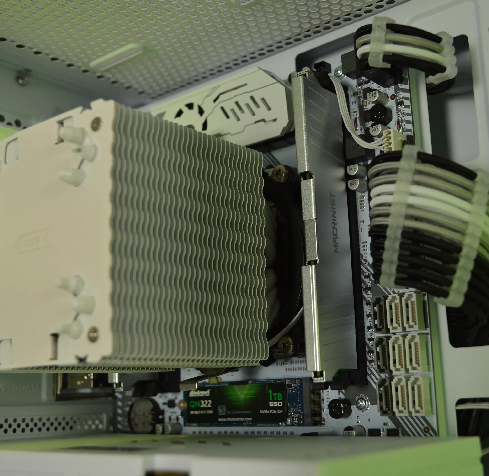 🟣❄️| RX 580 8GB | INTEL XEON E5 2670 V3 | 32GB DDR4 RAM | 1TB NVME SSD | Royal Blizzard |