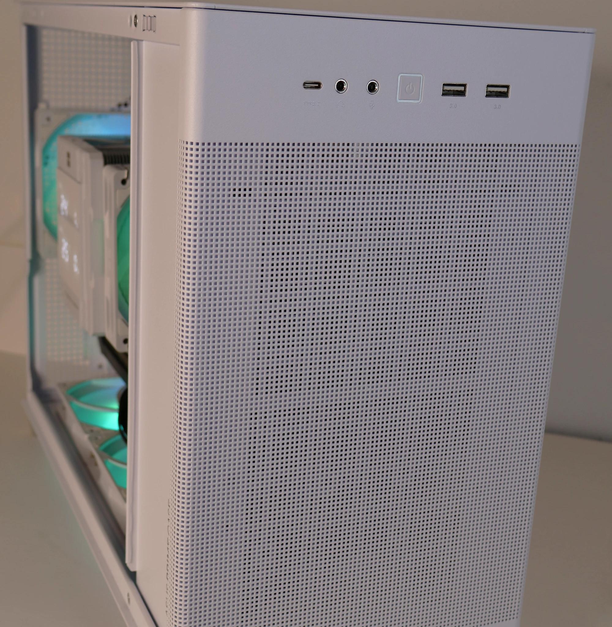 Budget PC micro ATX build Ryzen 5 5600 | Radeon 9060 XT 8GB