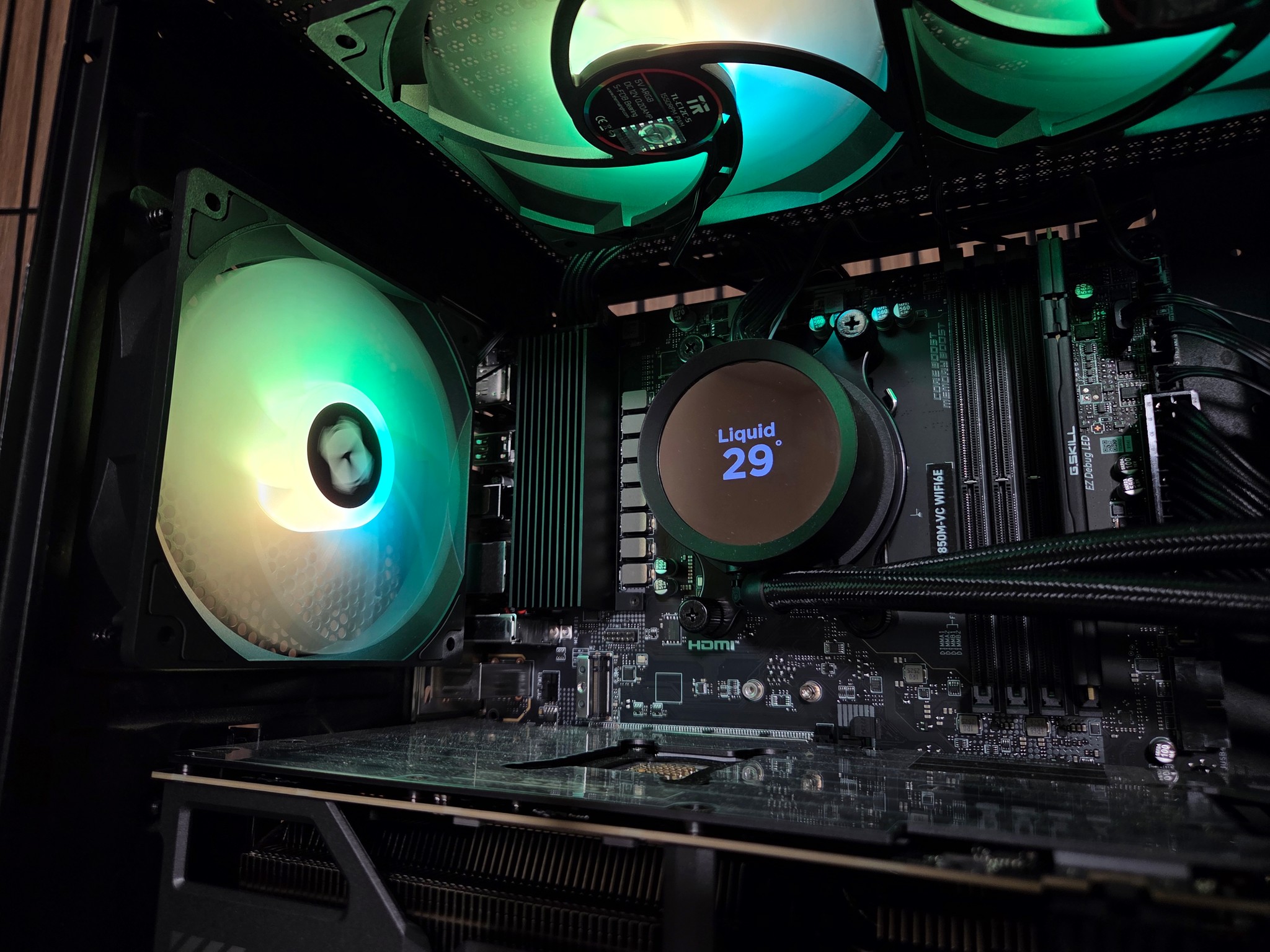 RTX 5070 12GB | 7500X3D | DDR5 | 1Tb NVME  | Windows 11 | WIFI | 850W GOLD