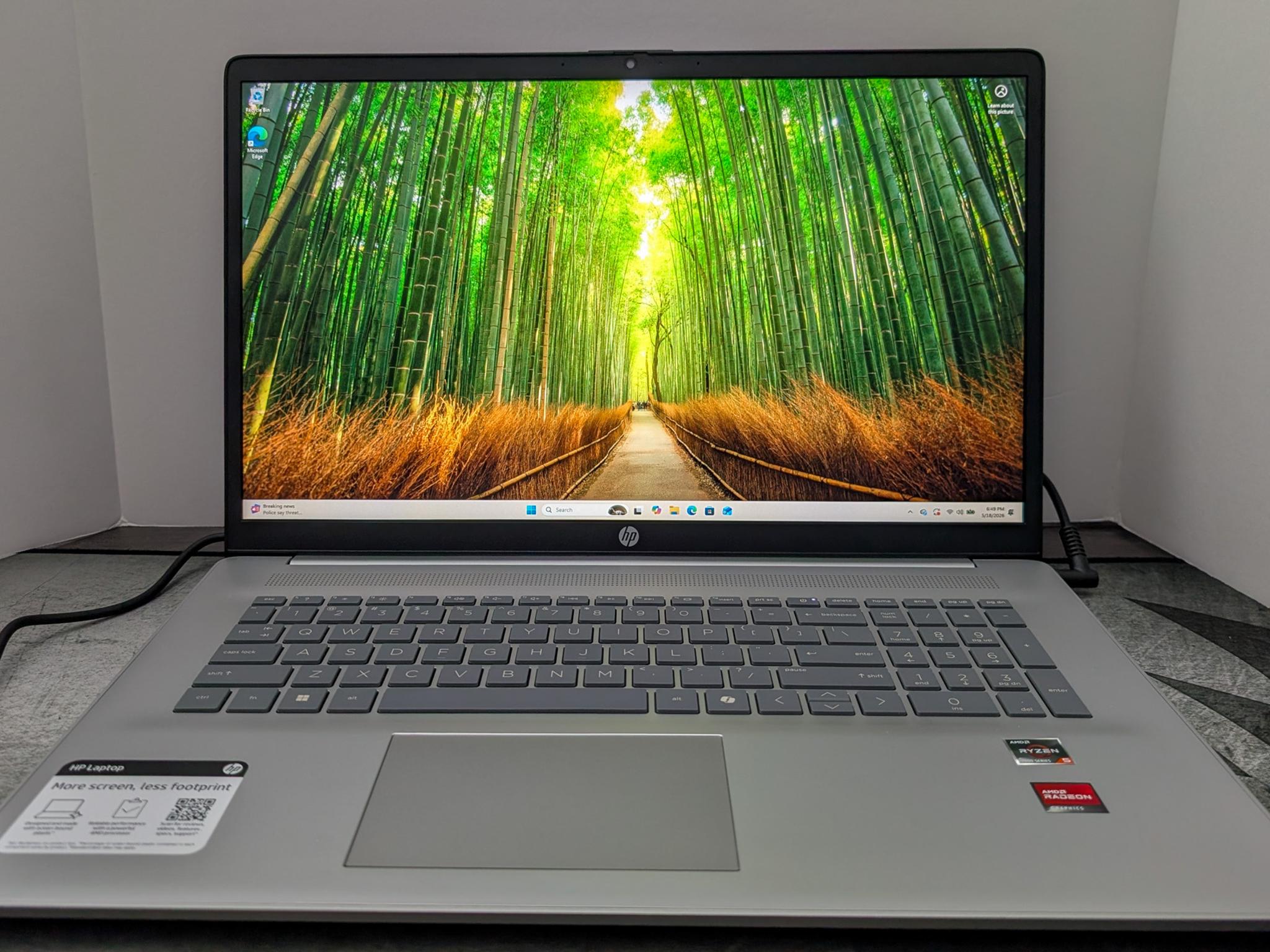 HP 17.3" Laptop 17-cp2025dx – Ryzen 5, 8GB RAM, 512GB SSD, Windows 11