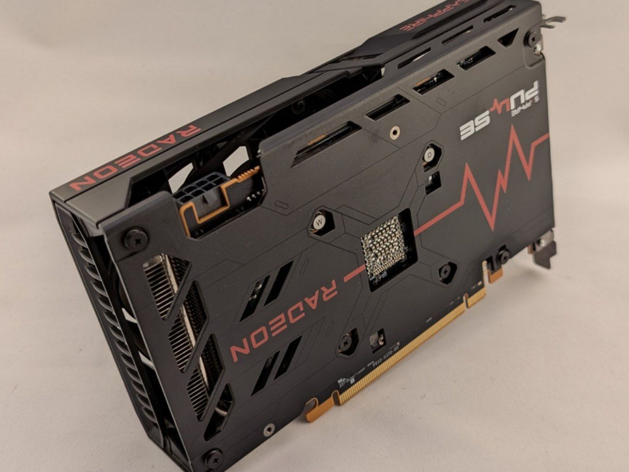 Sapphire Pulse AMD Radeon 6600 8GB
