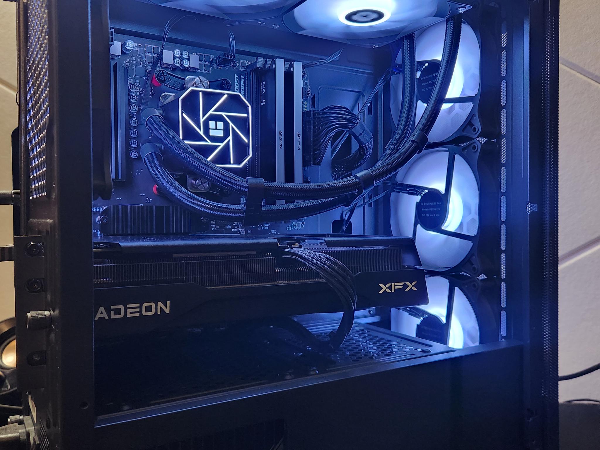 "Entry Level 1440p Gaming PC" RX 9060 XT 8GB | Ryzen 7 3700X | 32gb DDR4 3200Mhz | 1Tb SSD | WIFI+BT