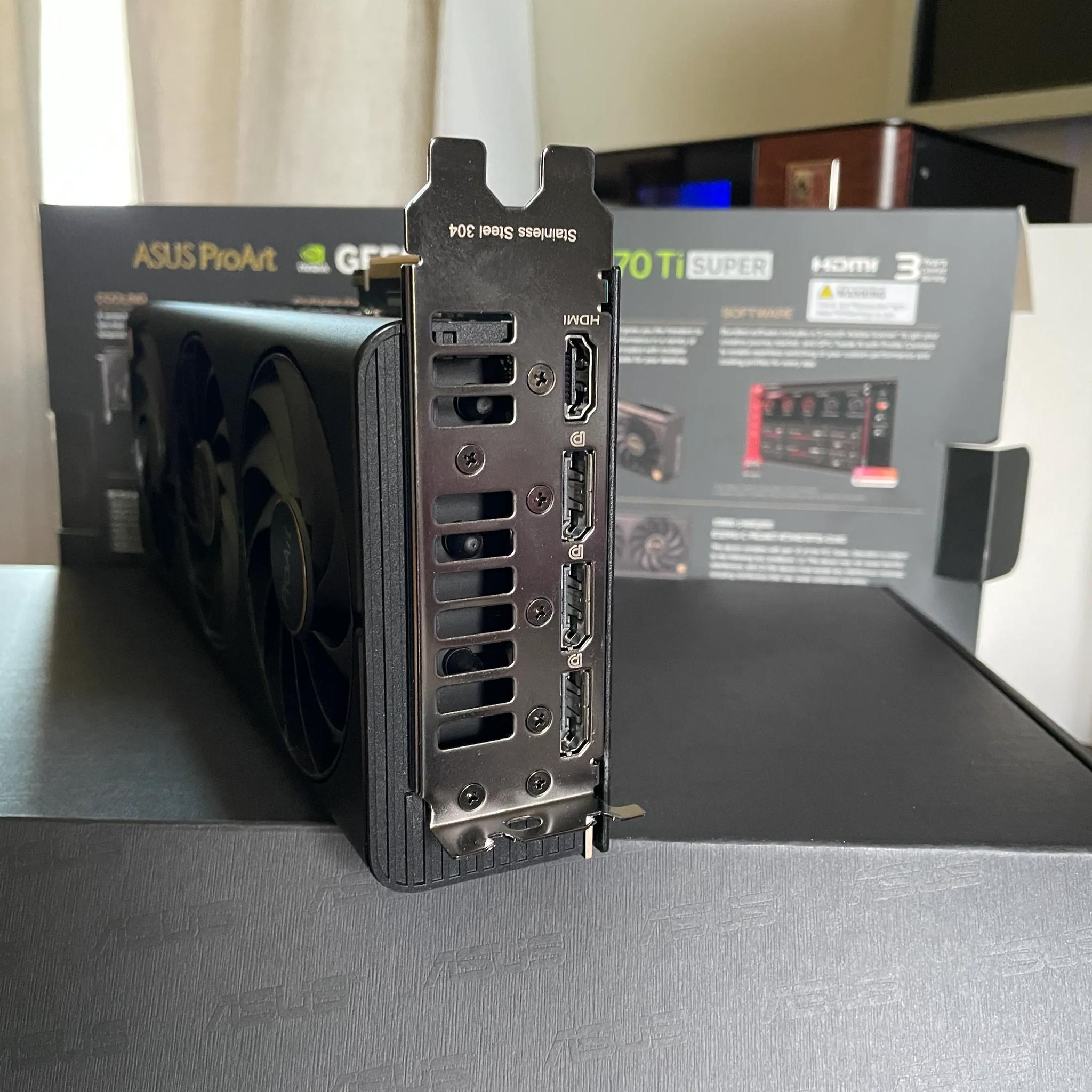 Asus Proart RTX 4070 Ti Super 16 GB