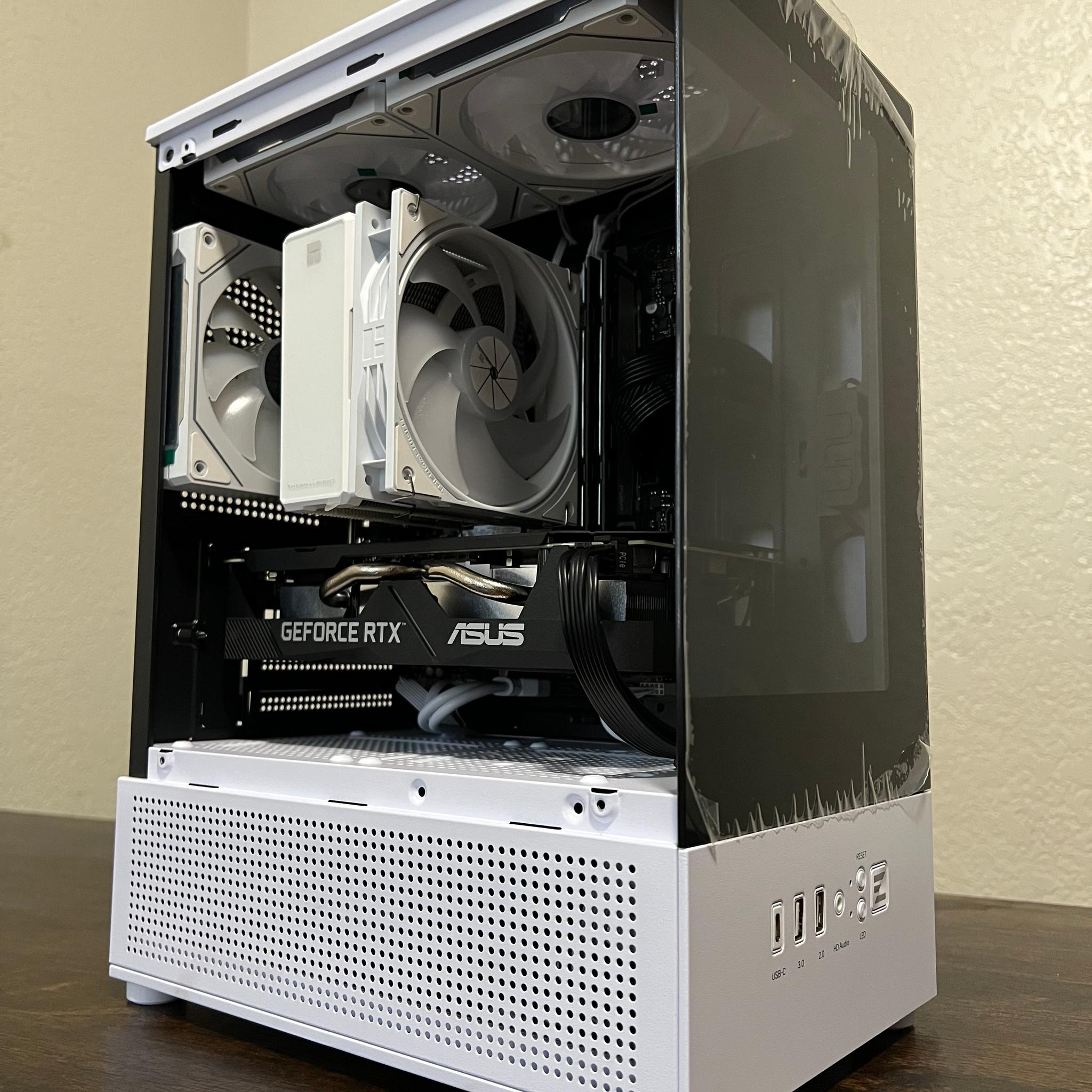 Custom White Gaming PC | i7 8700 | RTX 2060 | 16GB Crucial Ballistix RAM | 512GB SSD