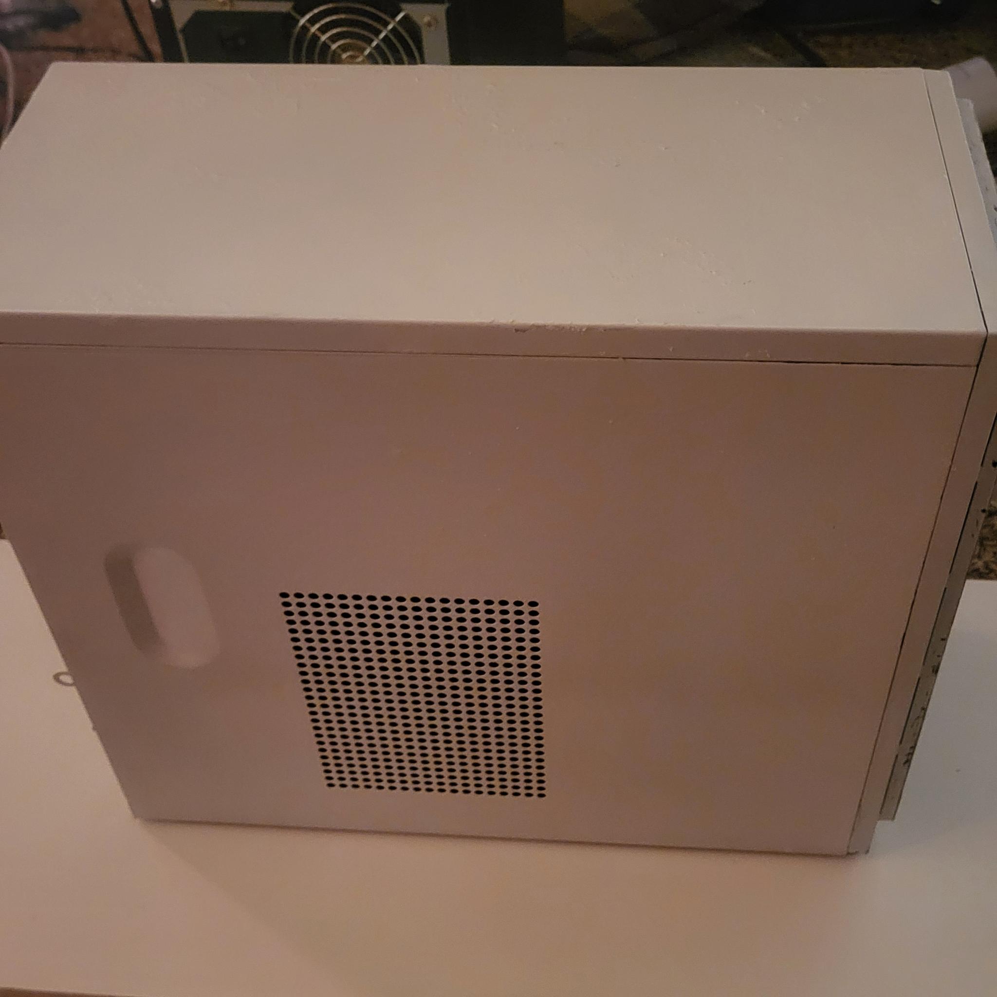 Budget Gaming PC: White and Wood