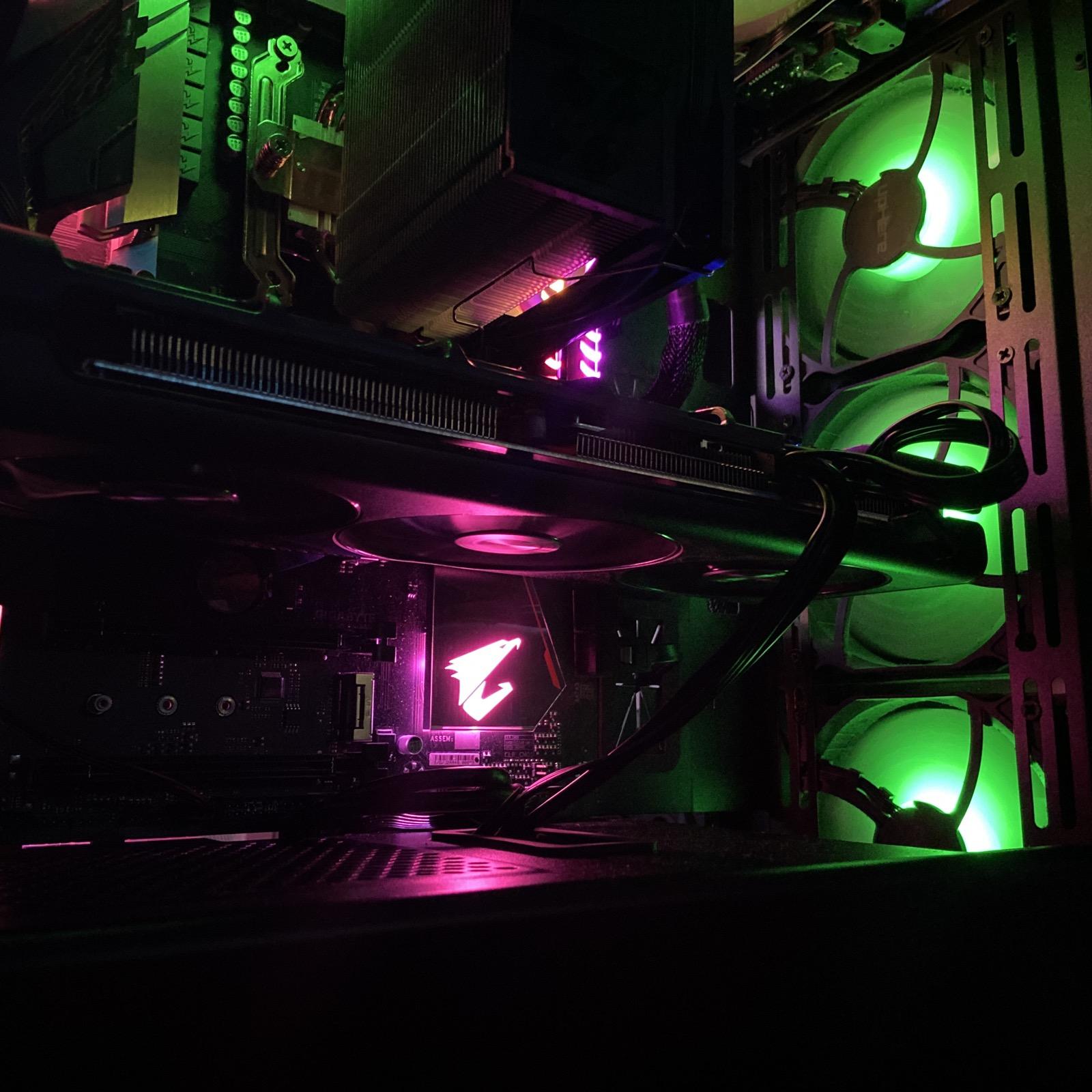 Gaming PC: Ryzen 7 2700x + Radeon Rx 5700xt|16gb Ram + 1tb SSD| B450 Aorus WIFI