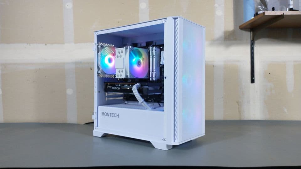 White Mid Range PC Build | Intel i3-12100F | RX 6600 | 16GB DDR4 RAM
