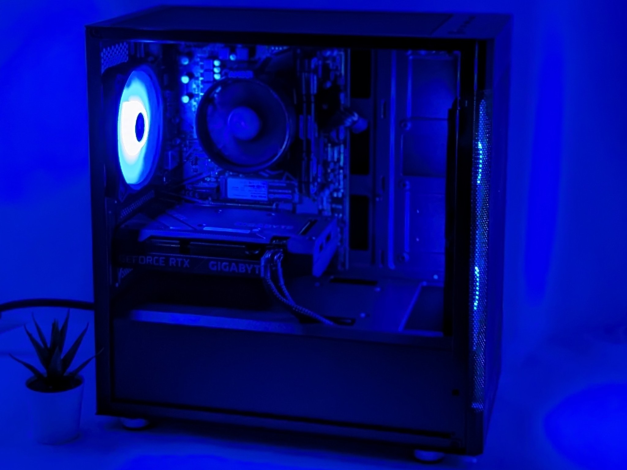 Sleek RTX Whisperer | RTX 3060 | Ryzen 5 5500 | 16gb RAM | TEAMGROUP MP34 1 TB M.2 NVMe SSD