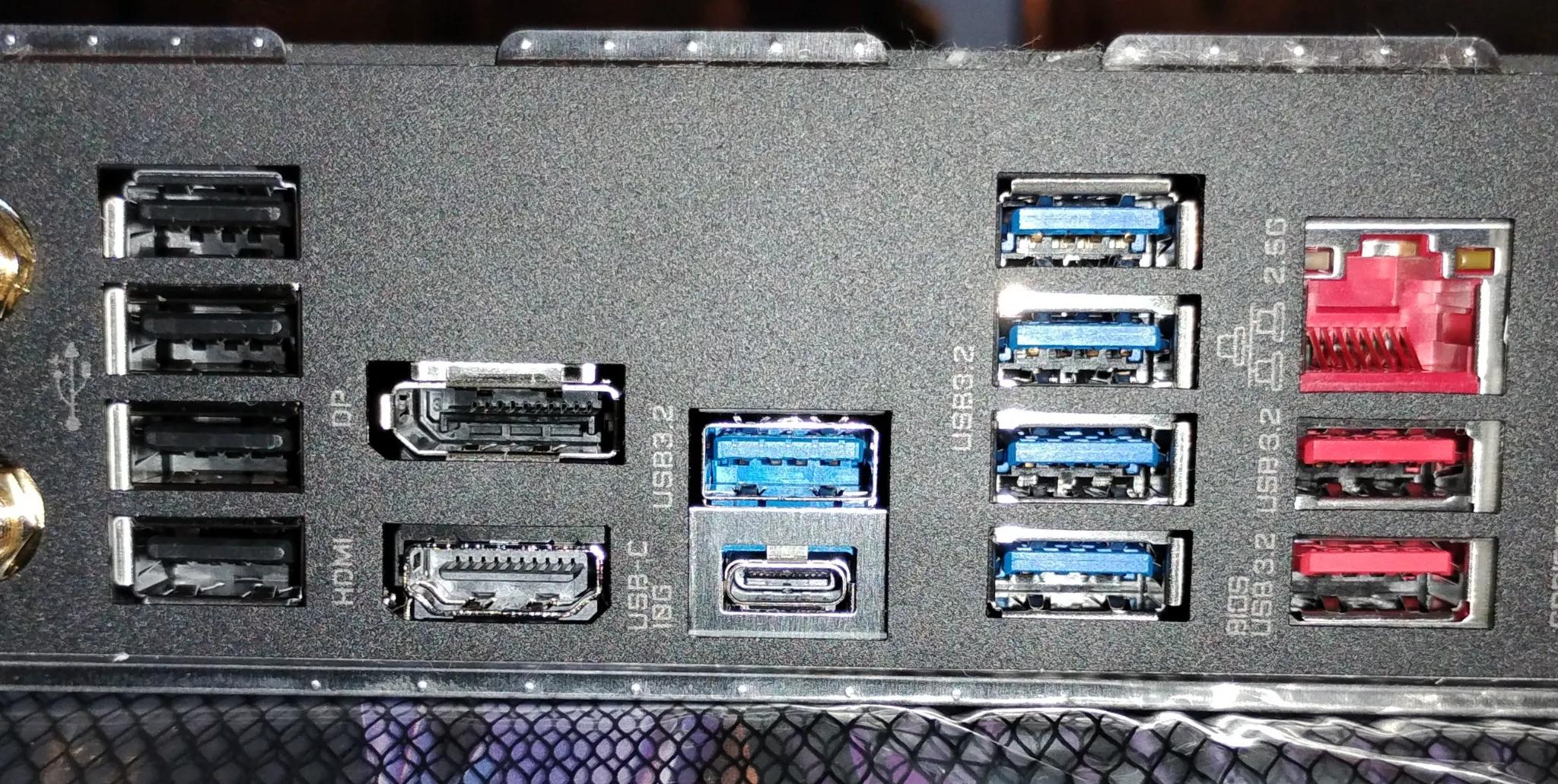 GIGABYTE B650M AORUS Elite AX