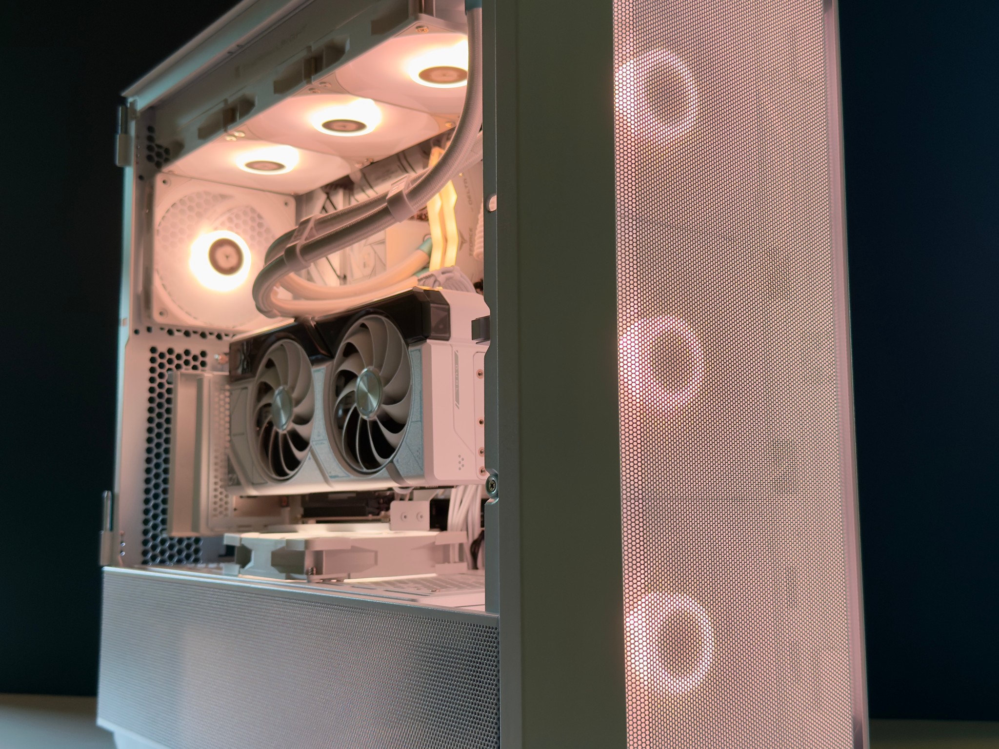 ❄️🤍Fresh Snow🤍❄️🤍RTX Streaming/Gaming PC⚪ RTX 4070 Super 12GB⚪AMD Ryzen 7 7800X3D⚪32GB DDR5⚪2TB NVME