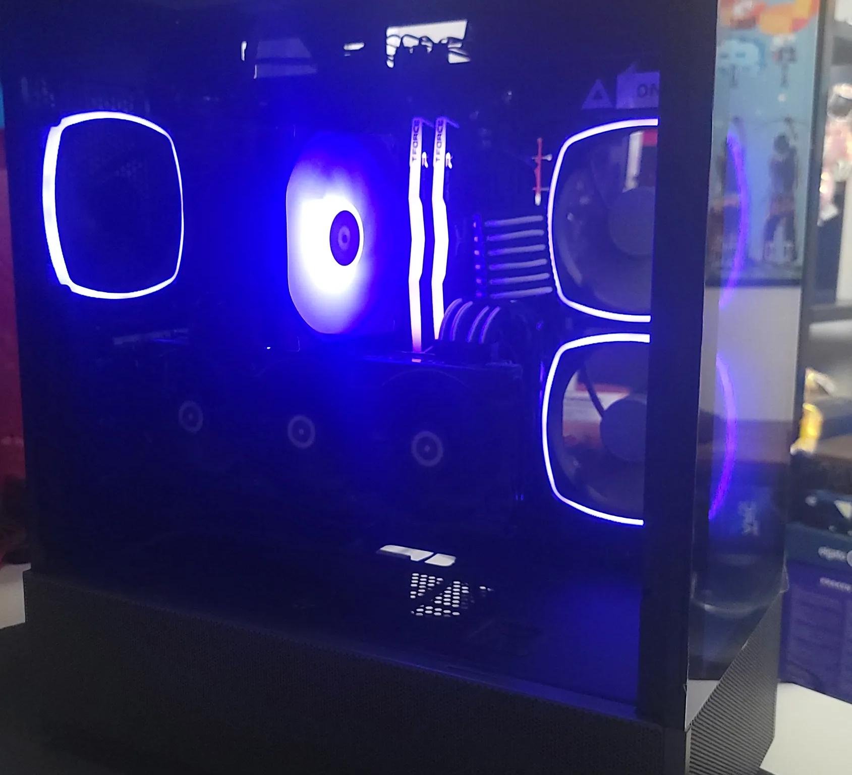 Black Thunder 🌨⚡️ Gaming PC - RTX 3070 - Ryzen 5 5600x - 32GB RAM - 1TB + 250GB NVME PCIe 4.0