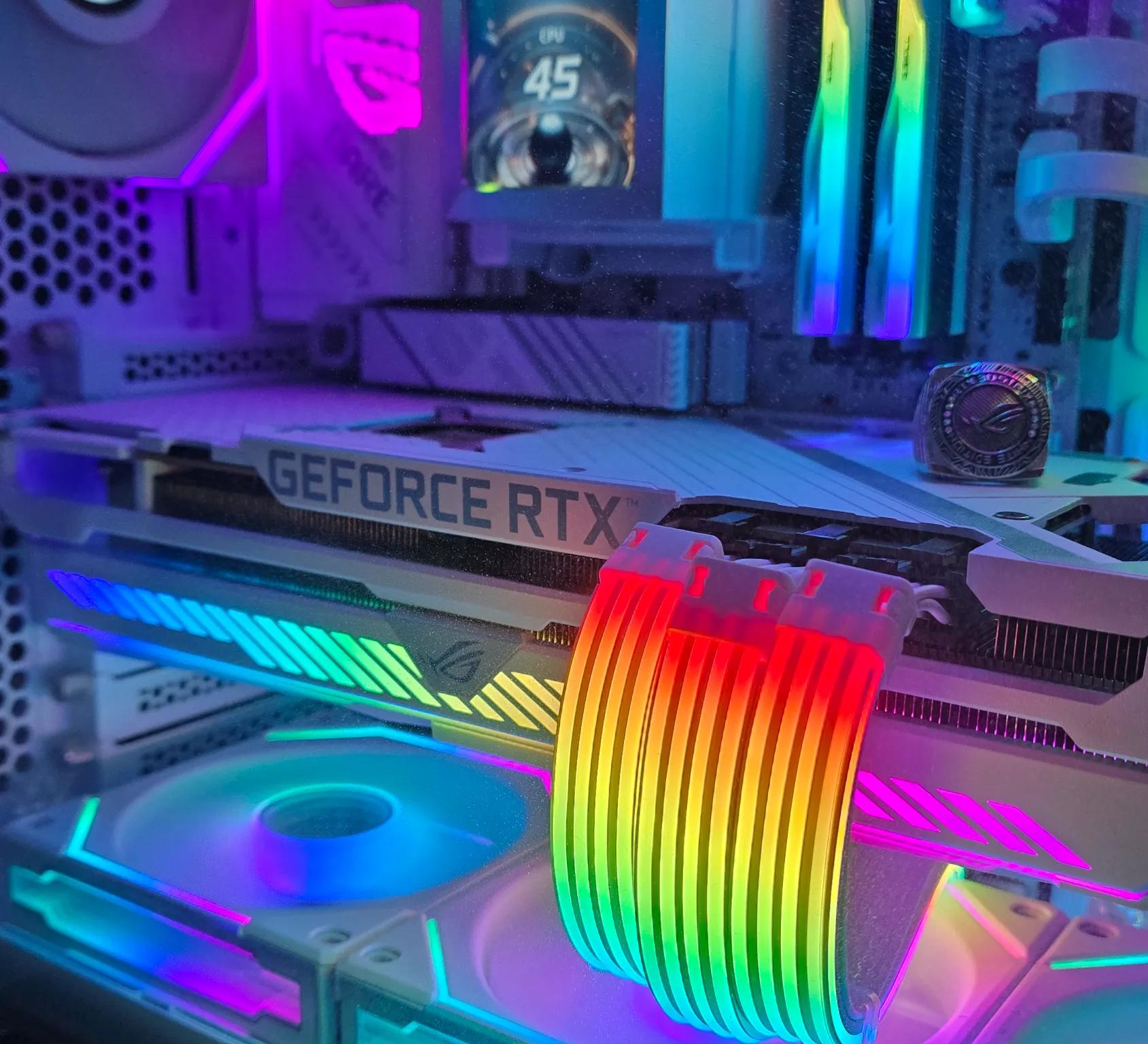 Like New! ASUS STRIX RTX 3090 (White Edition)
