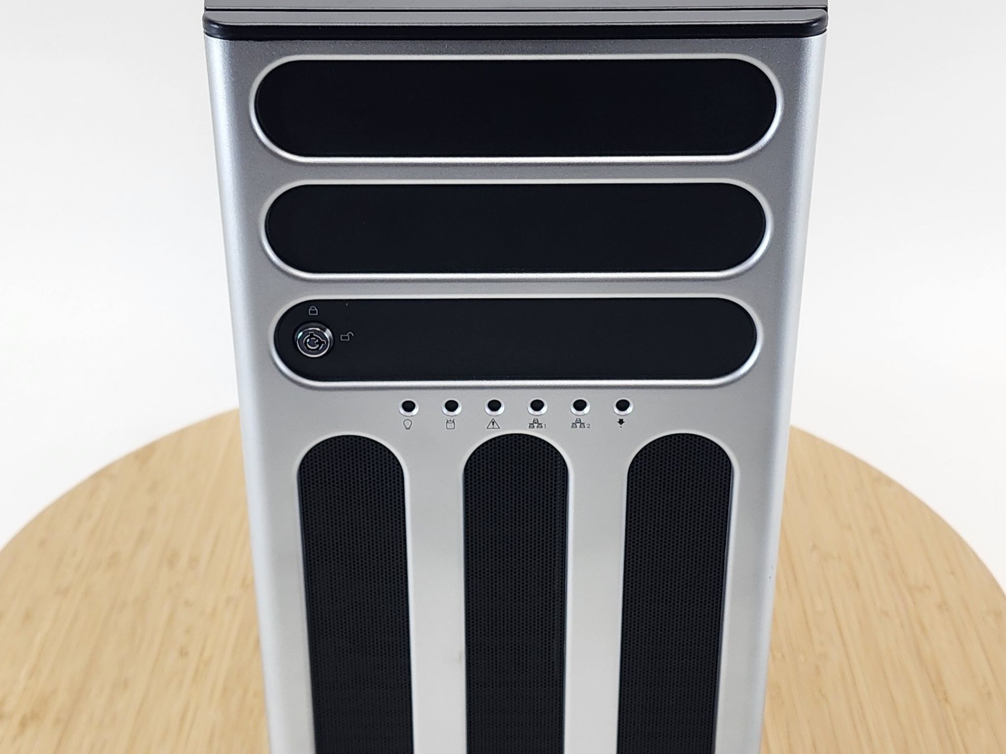 Gaming PC Xeon E3-1280 V6 16GB RAM 1TB SSD + 8TB HDD GT 710 1GB Win11 Computer