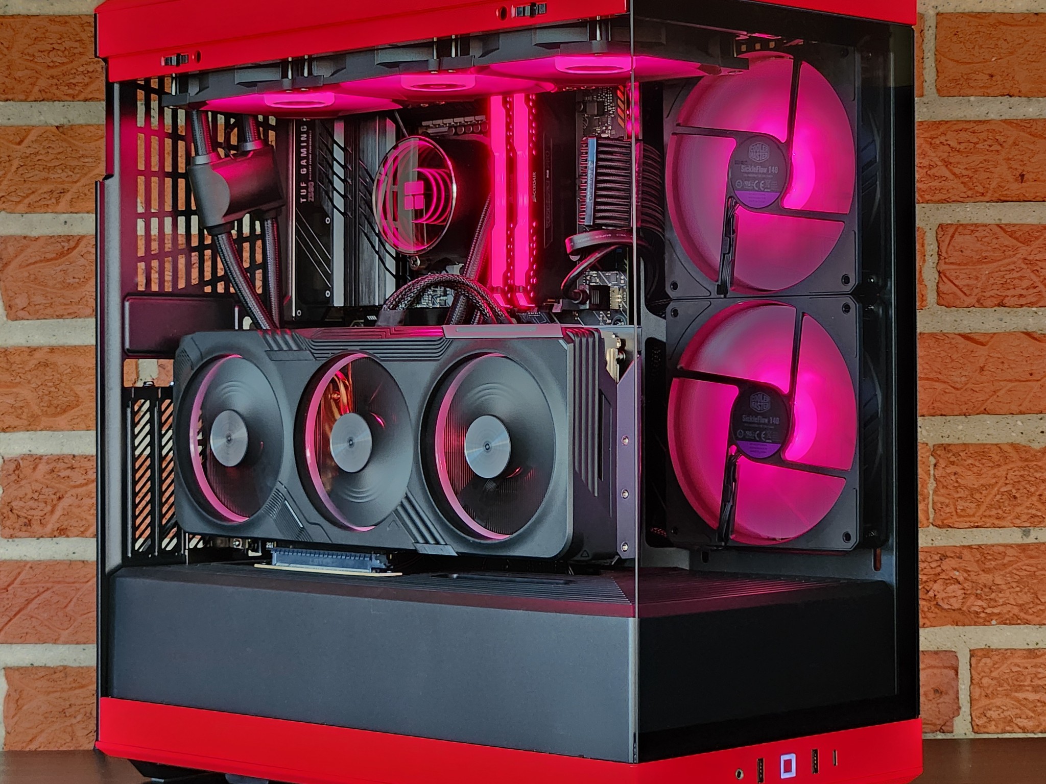 RTX 4070 Ti // i9 11900k // 360MM AIO // 32GB RAM // 1TB SSD