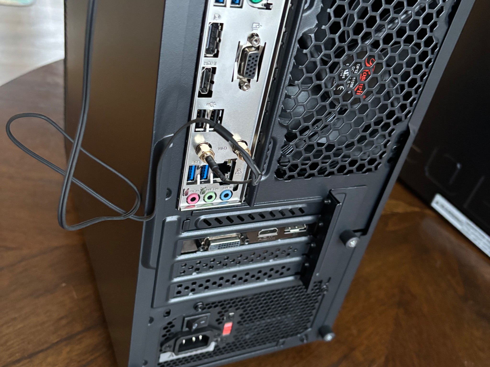 AMD Gaming PC - Ryzen 5 3600 16gb 1 TB NVMe 1650 Super Win 11 WIFI