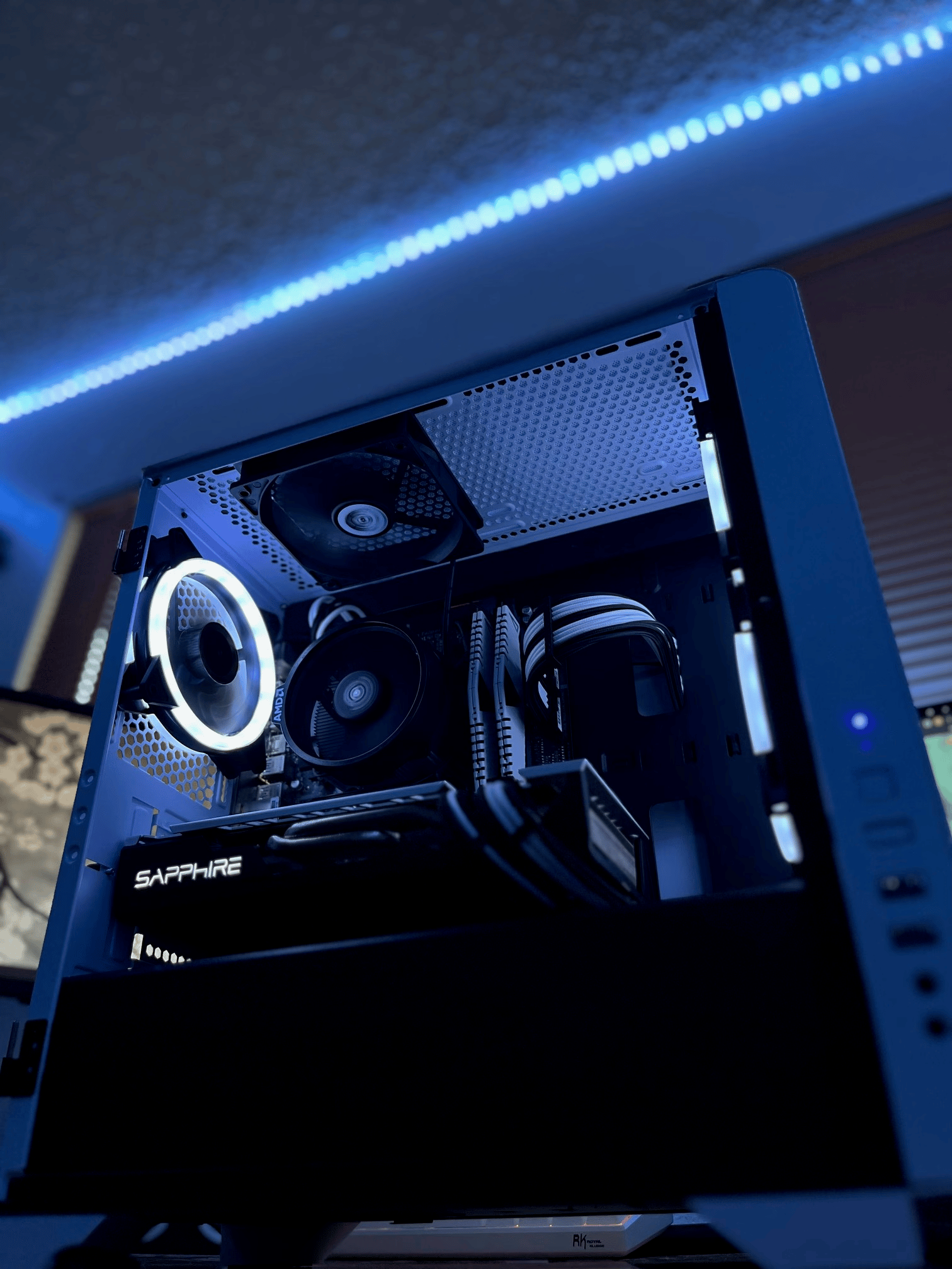 White Spade | Entry Level Gaming PC | Ryzen 3 3200G | RX 570 4GB