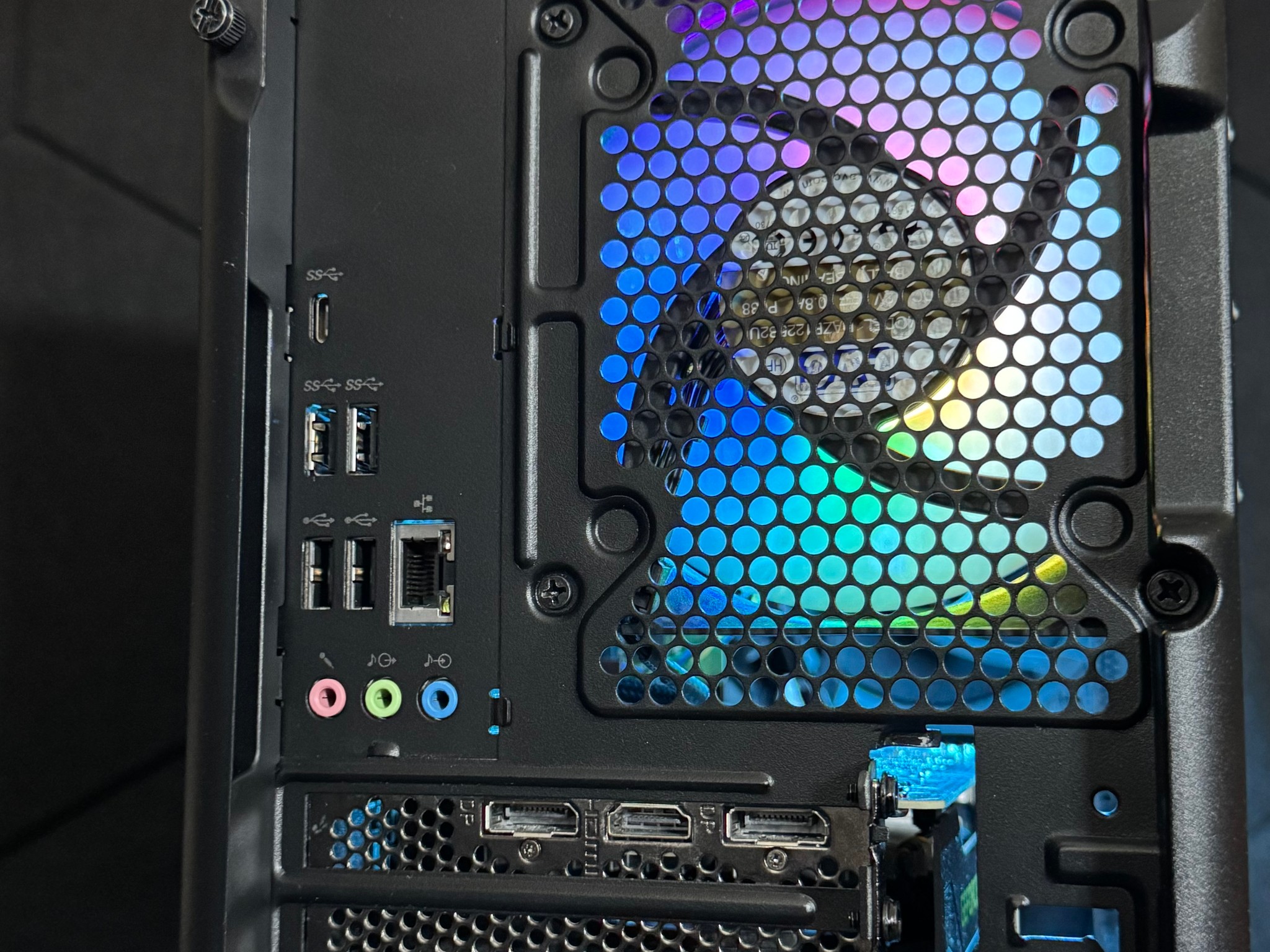 GTX 1650 Super | i5-10400F | 16GB DDR4 | 256GB NVMe SSD + 1TB HDD