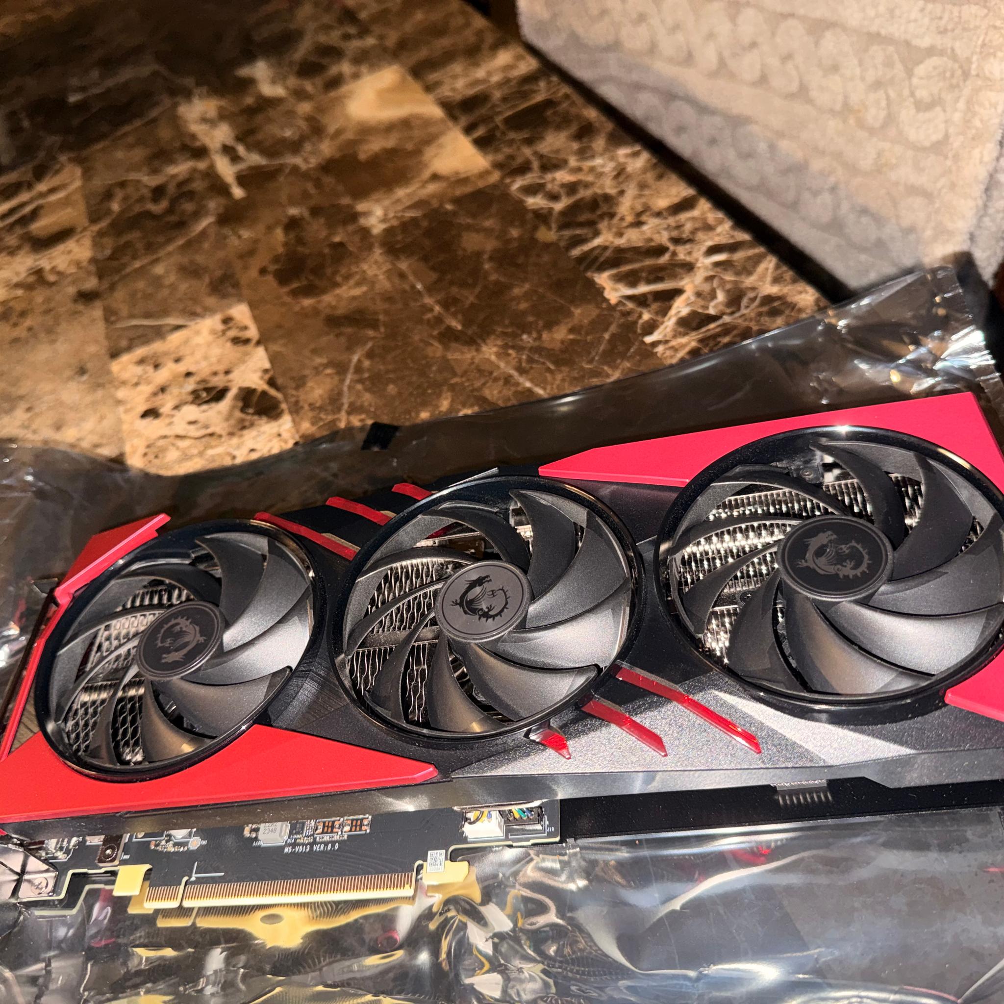 MSI GeForce RTX 4070 SUPER 12G GAMING X SLIM MLG