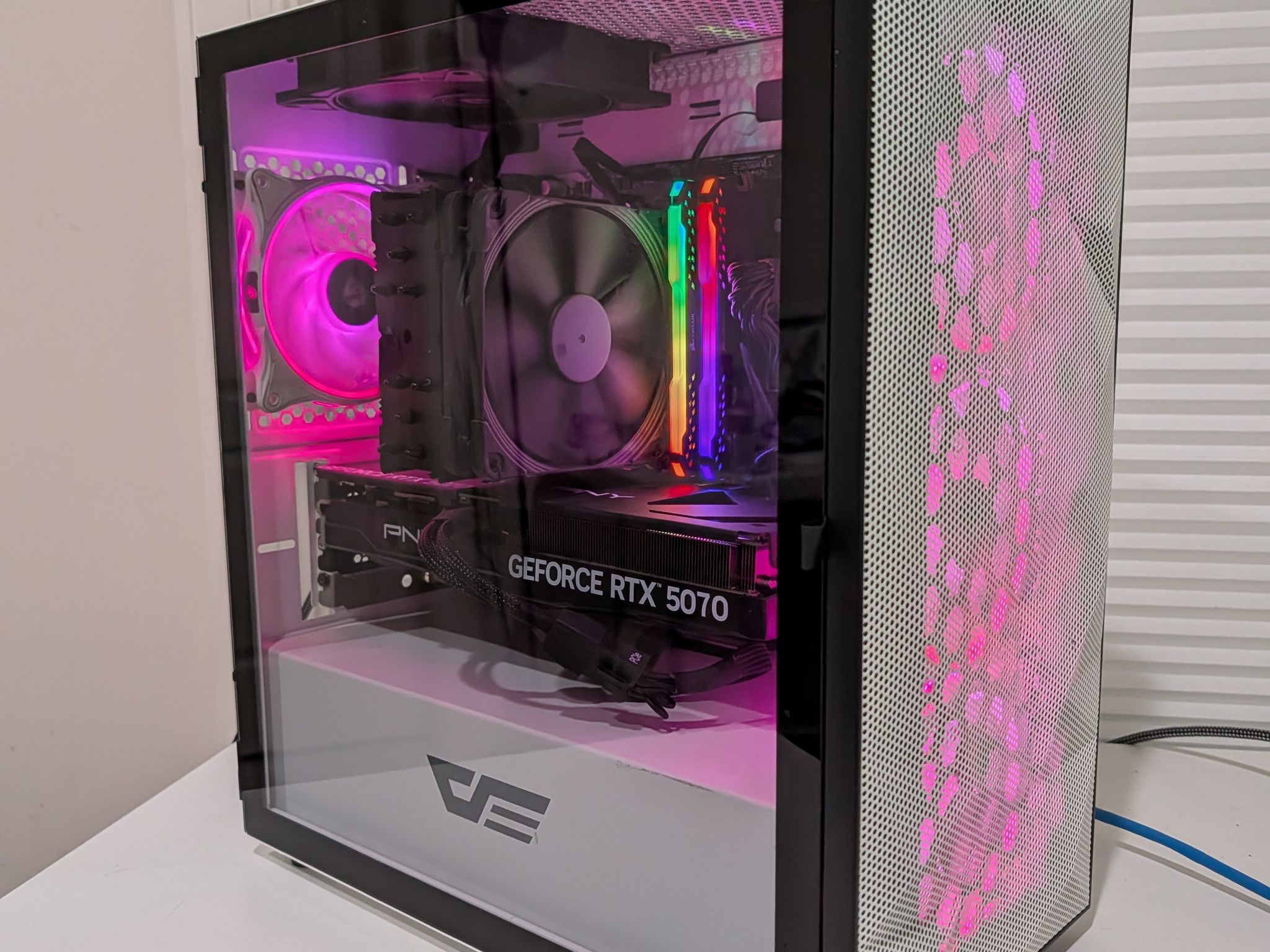 Gaming PC | Ryzen 7 5800X | RTX 5070 | 32GB RAM | 1TB SSD | Wi-Fi | Windows