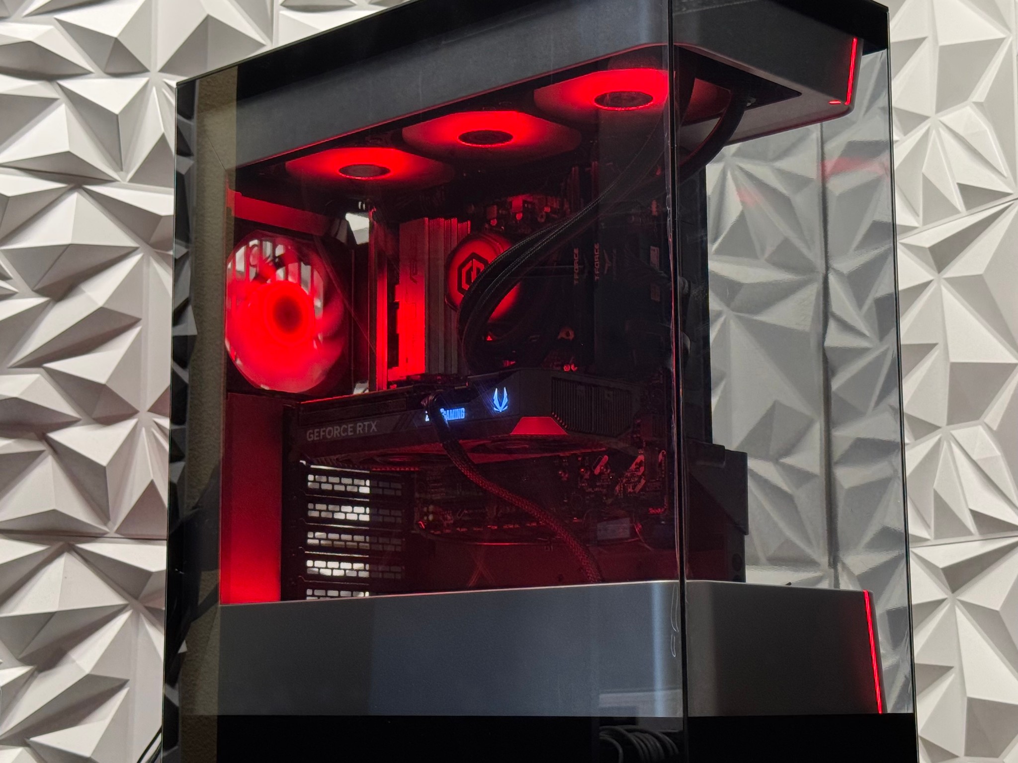 RTX 5070 \ Ryzen 7 9800X3D \ 32GB DDR5 Ram / 1TB SSD / Liquid Cooled / Creator Pc / Gaming pc