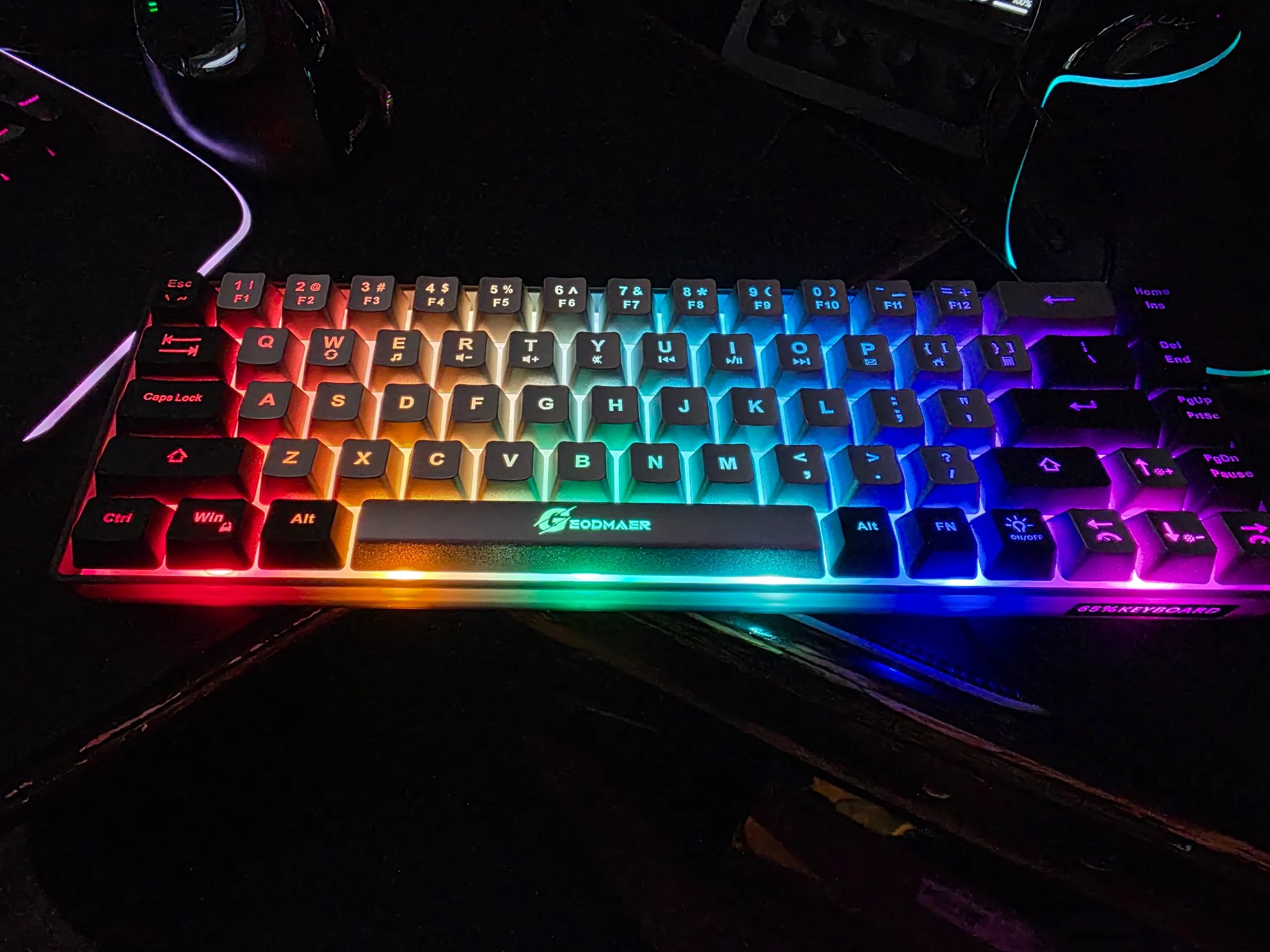 GEODMAER 65% Gaming Keyboard **Wired** RGB Backlit Compact 68 Keys Ergonomic Grey-Black
