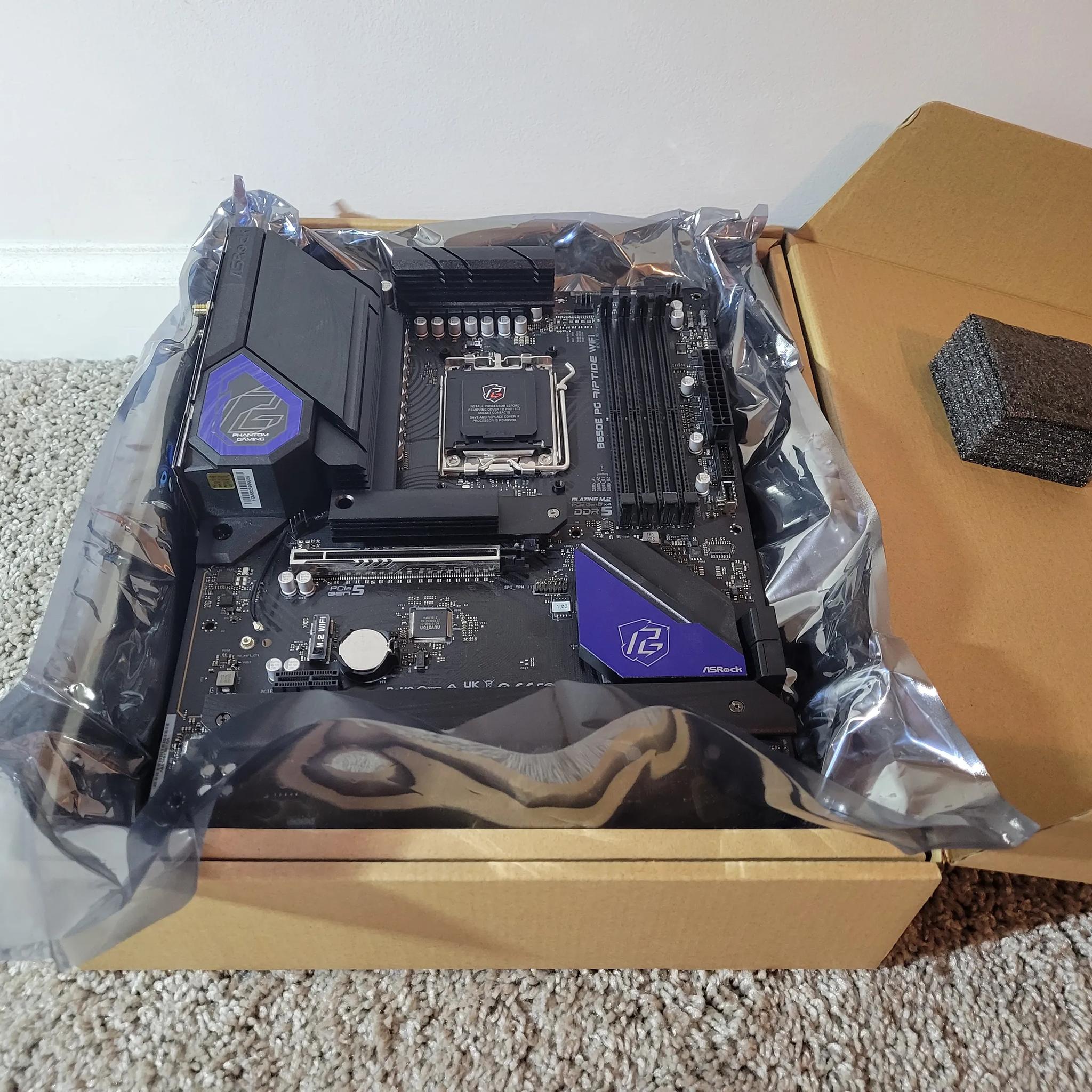 ASRock B650E Riptide + RAM Combo