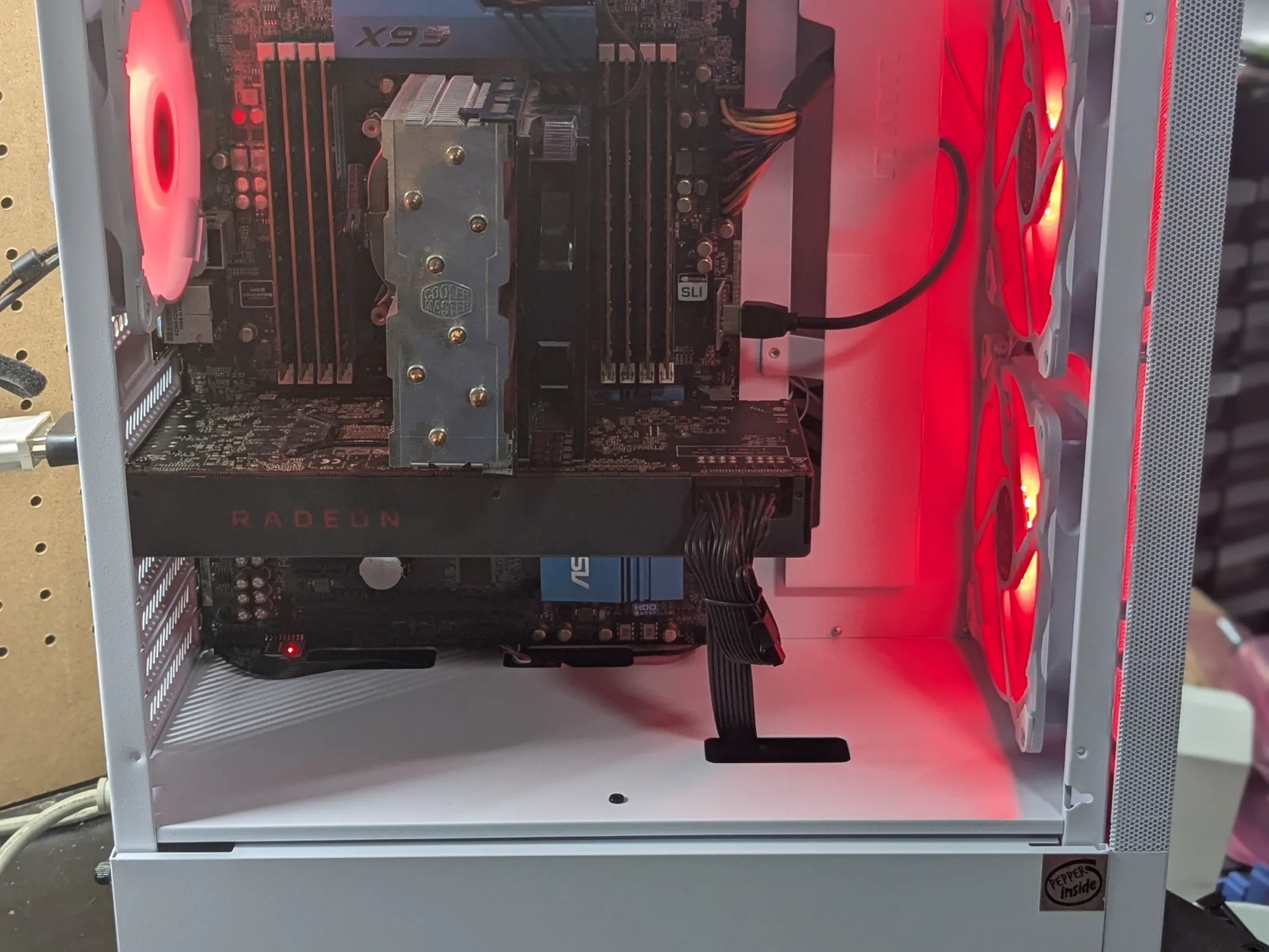 Workstation Gamer | 8 Core Xeon (same as i7), 64GB RAM, 8GB RX 5700, 1TB SSD, Win11, RGB, Wifi