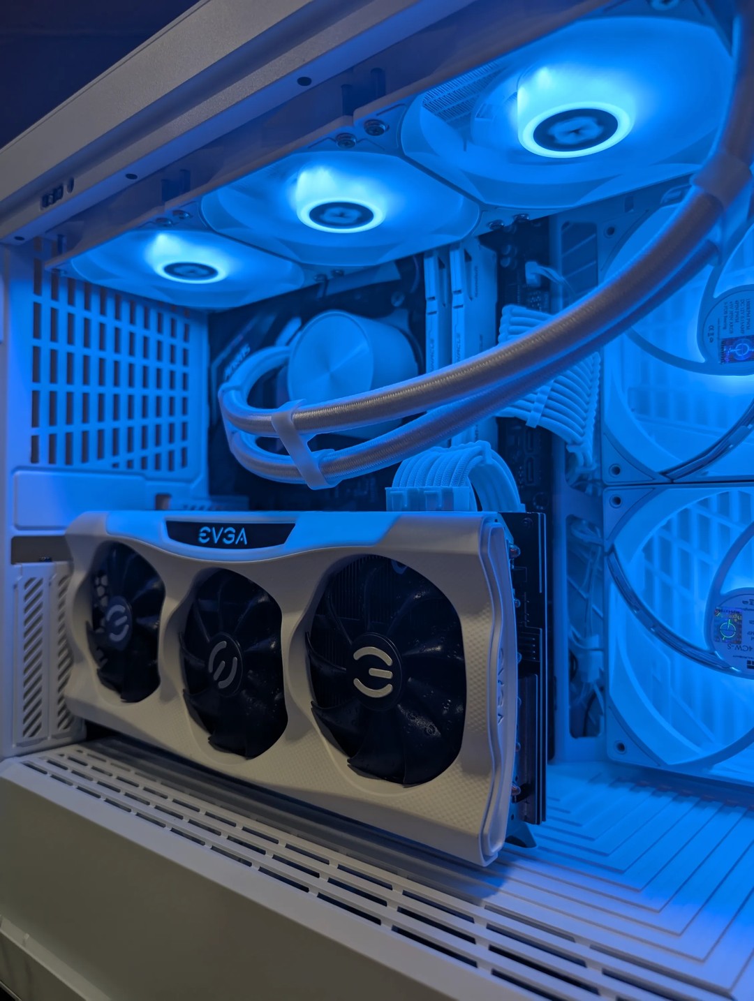 Gaming PC // RTX 3070 - Ryzen 7 3700X | Jawa