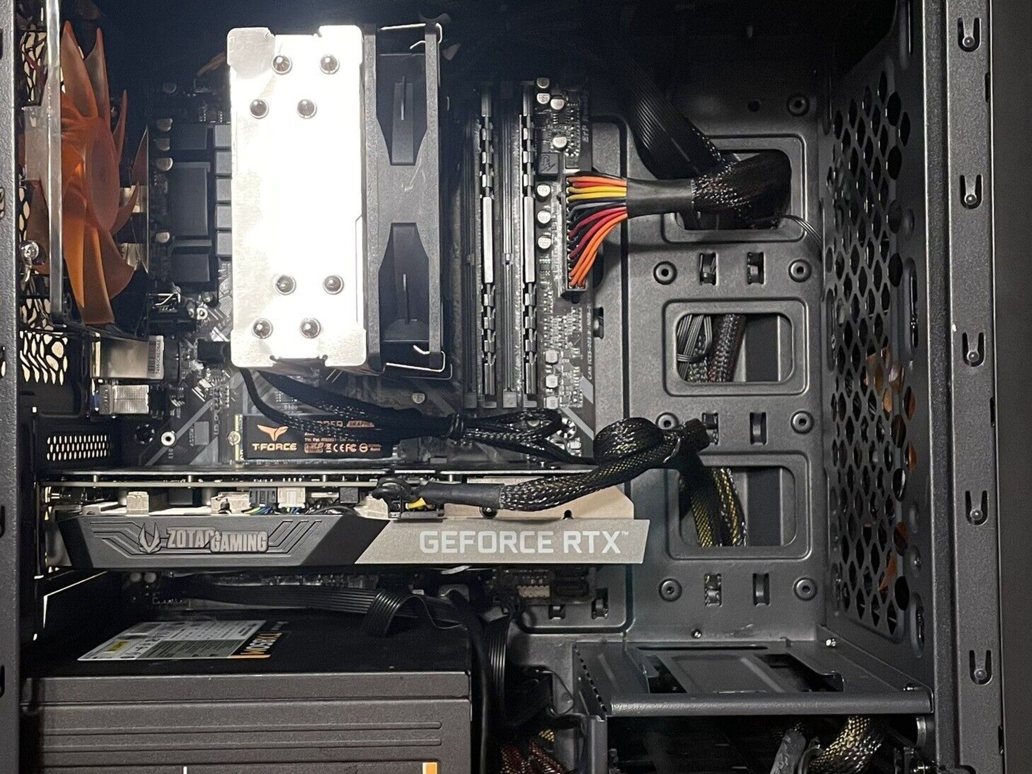 Amazing 1440p AMD Ryzen 5 5600 w/ RTX 3060 12GB Ray Tracing/DLSS 3.0 Gaming PC