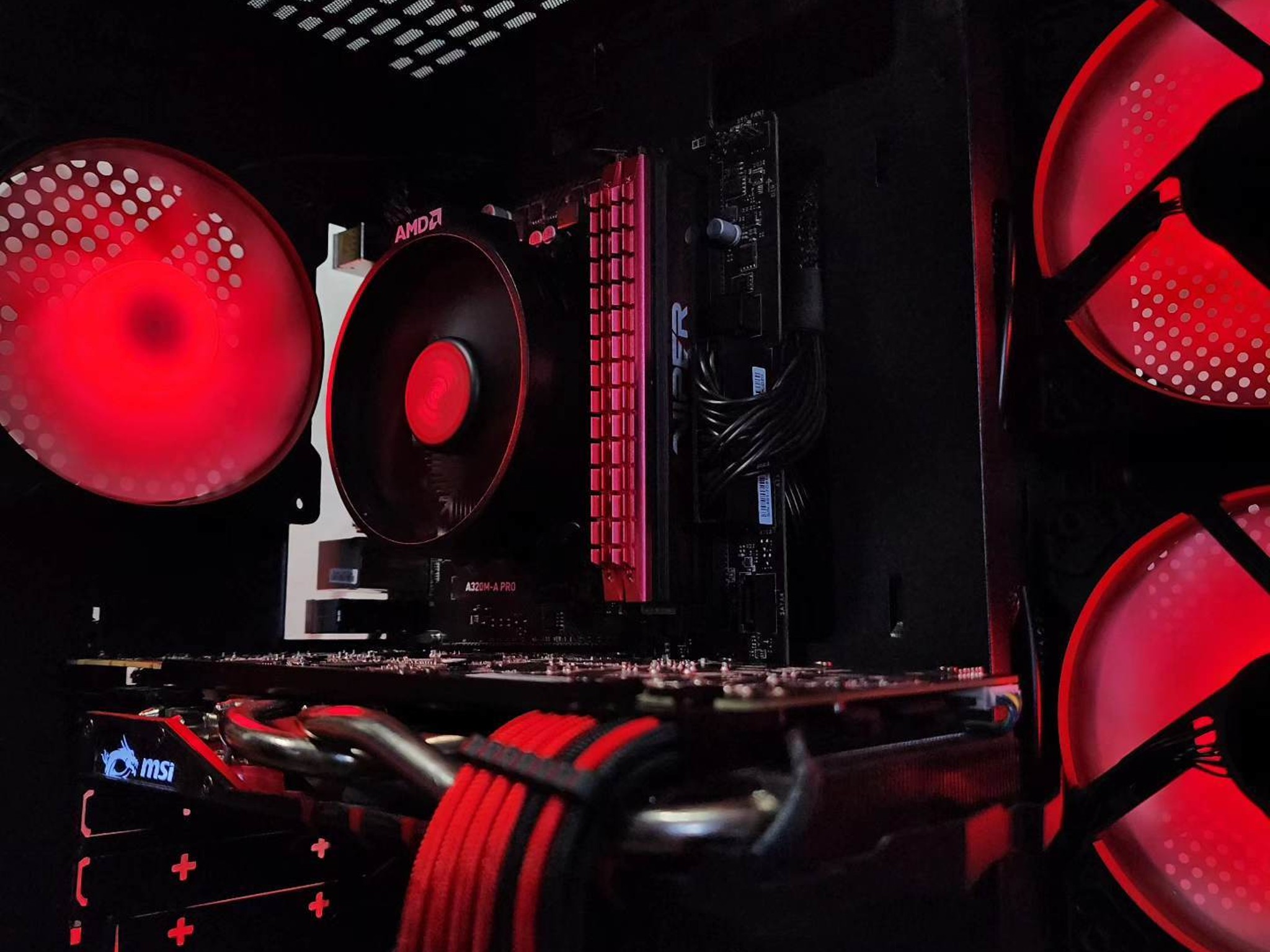 ❤️🖤❤️ MSi GTX 970 4GB // AMD Ryzen 5 1600AF // Patriot Viper 8GB 3000MHz // Crucial 480GB SSD