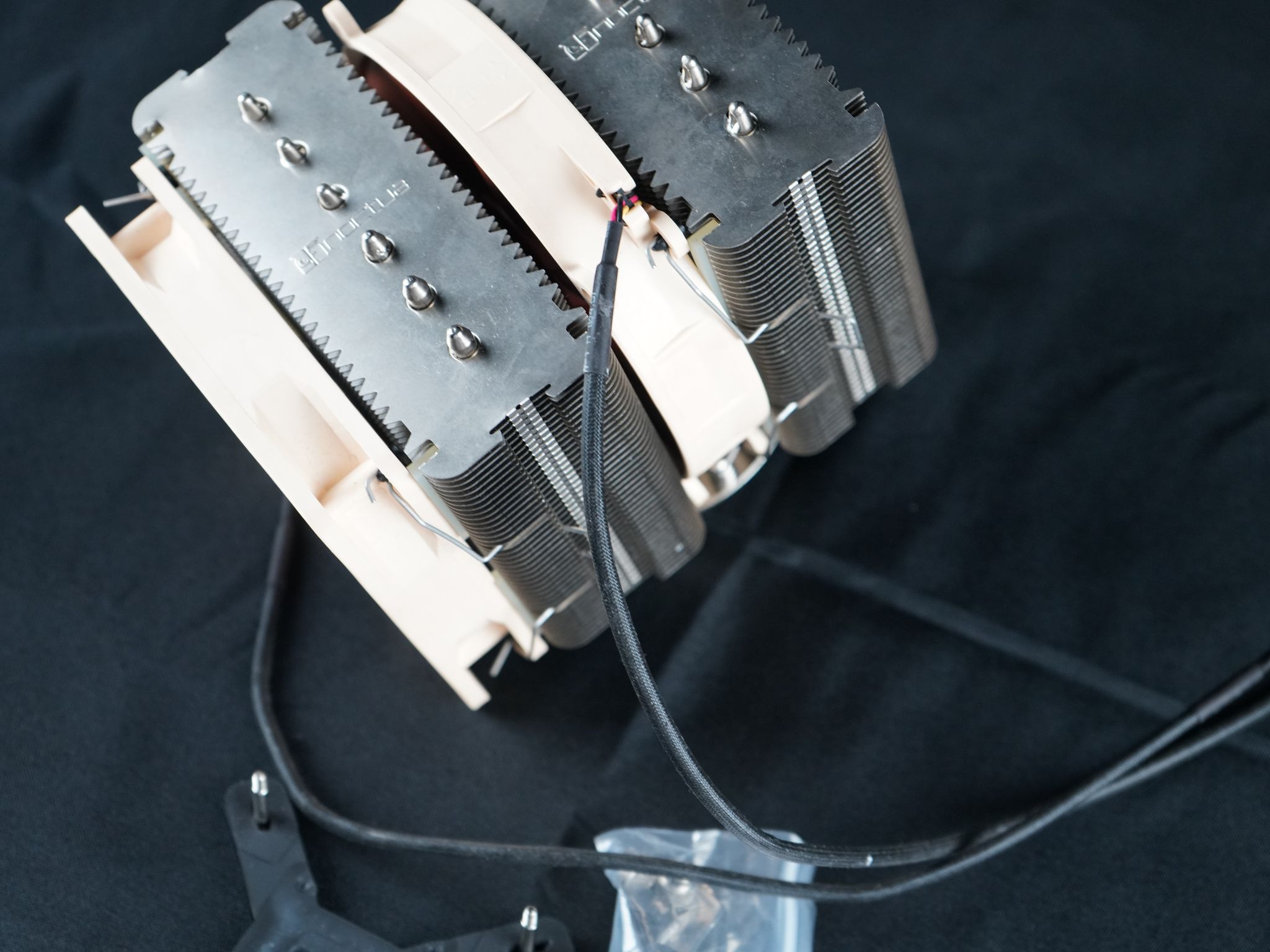 Noctua NH-D15 CPU Cooler – Dual Tower w/ LGA115X Mounting