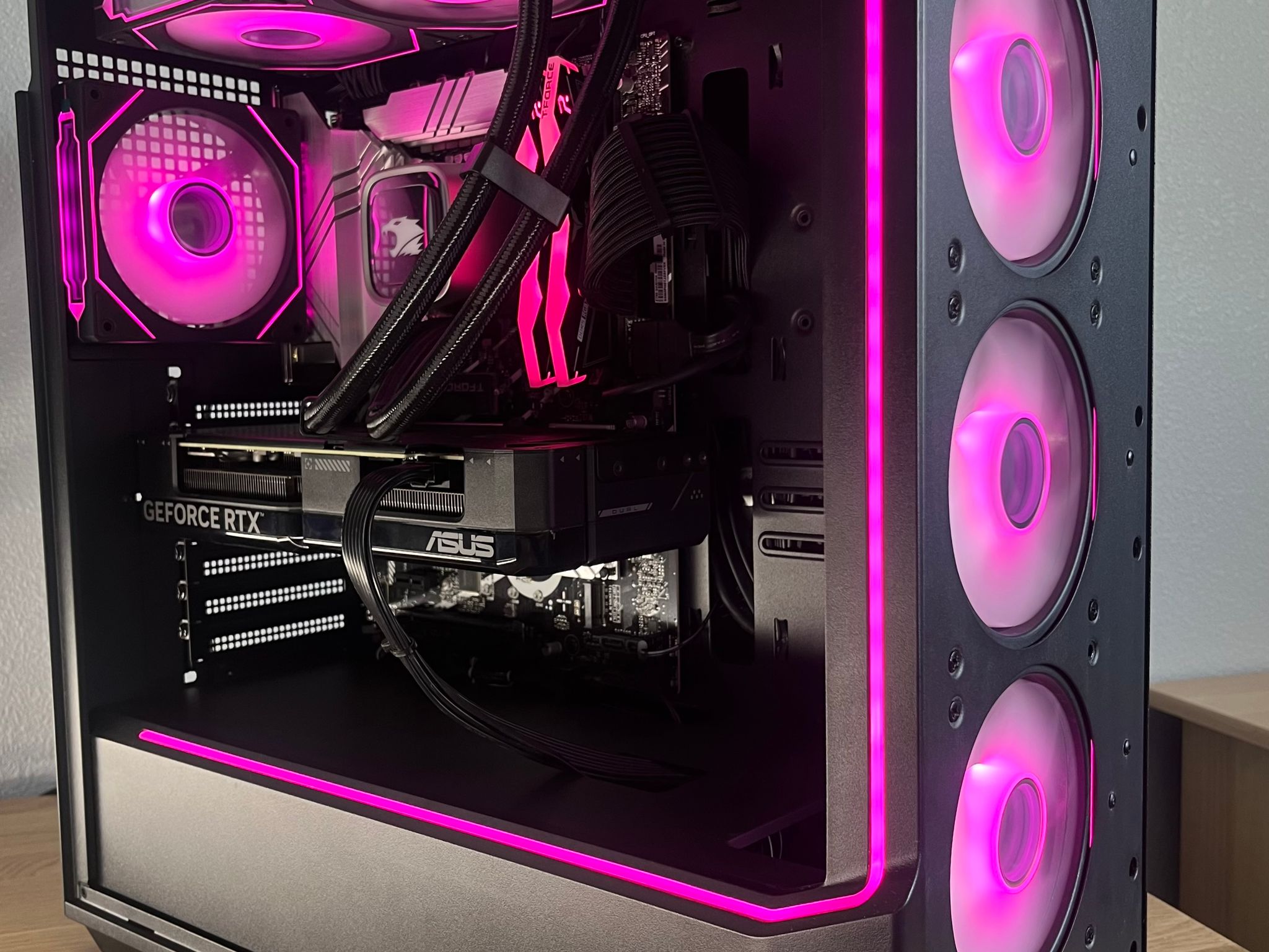 4070 Ti Super 16gb | i-7 14700kf | 32gb DDR5 Gaming PC