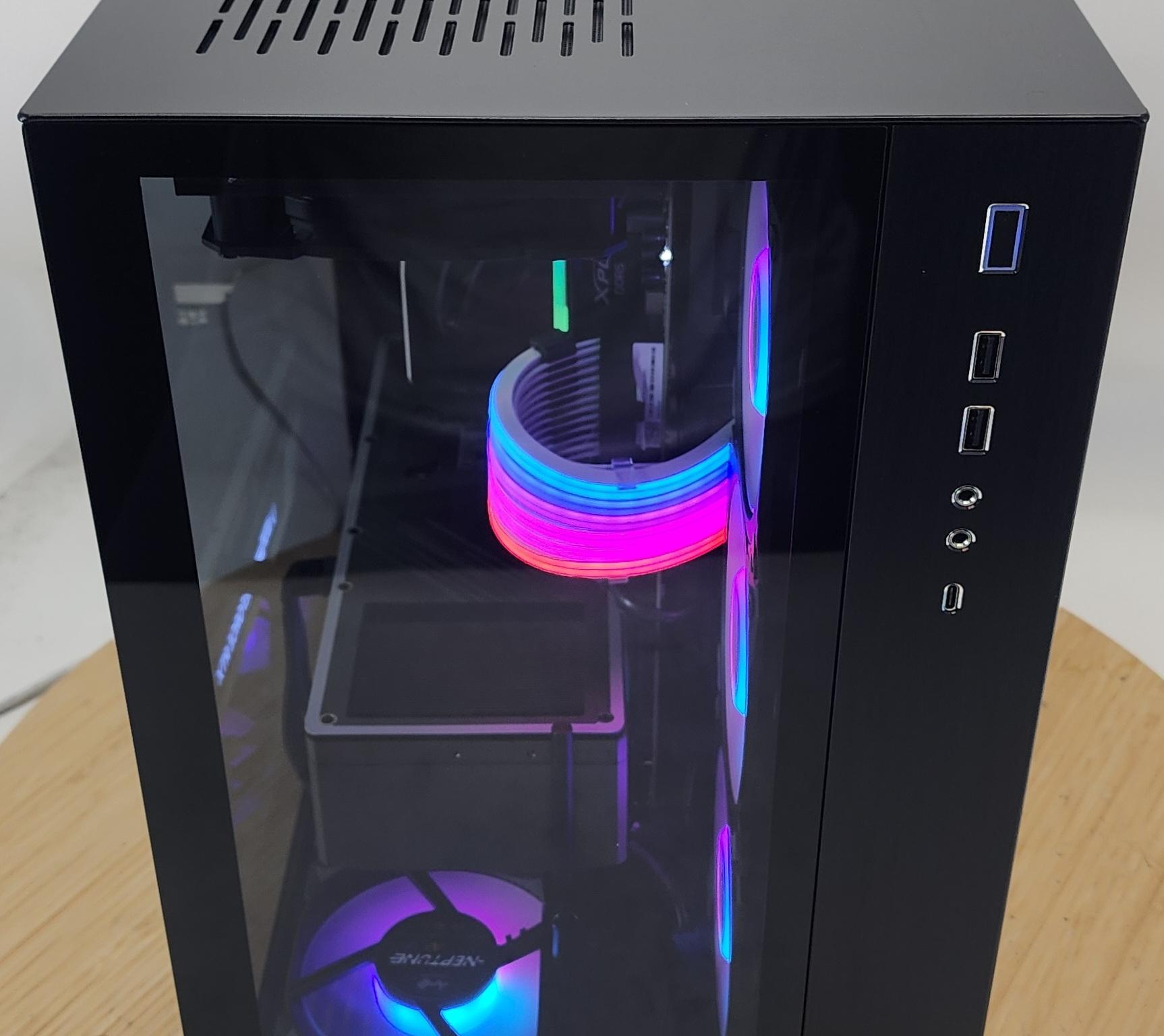 Gaming PC Ryzen 7 9800X3D 32GB RAM 2TB SSD RTX 4070 Ti SUPER 16GB Win11 Computer