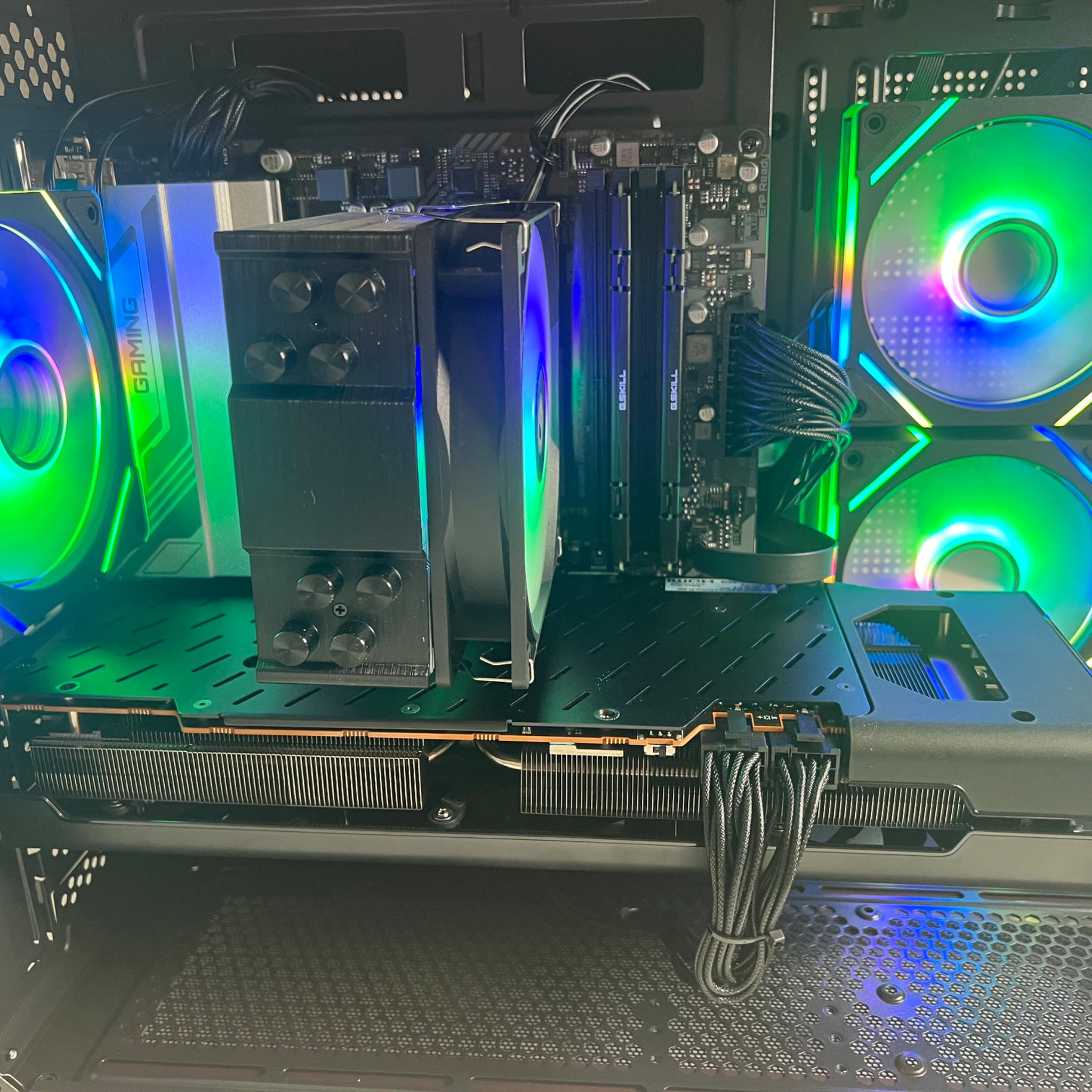 RX 6800 & Ryzen 5 7600 Gaming PC