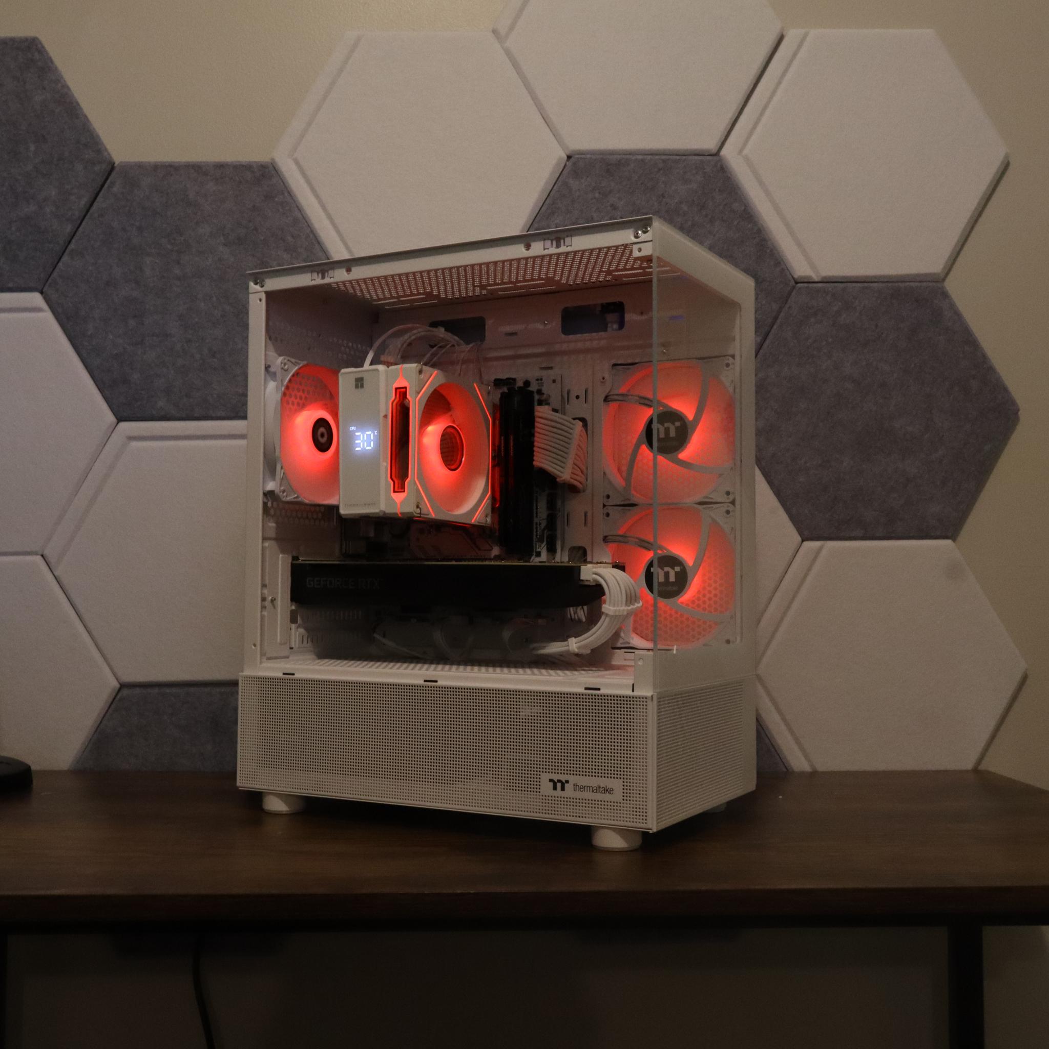 Gaming PC | RTX 3070 8gb | Ryzen 5 | 16gb 3200mhz ram | 1 TB storage | Windows 11 Wifi & Bluetooth