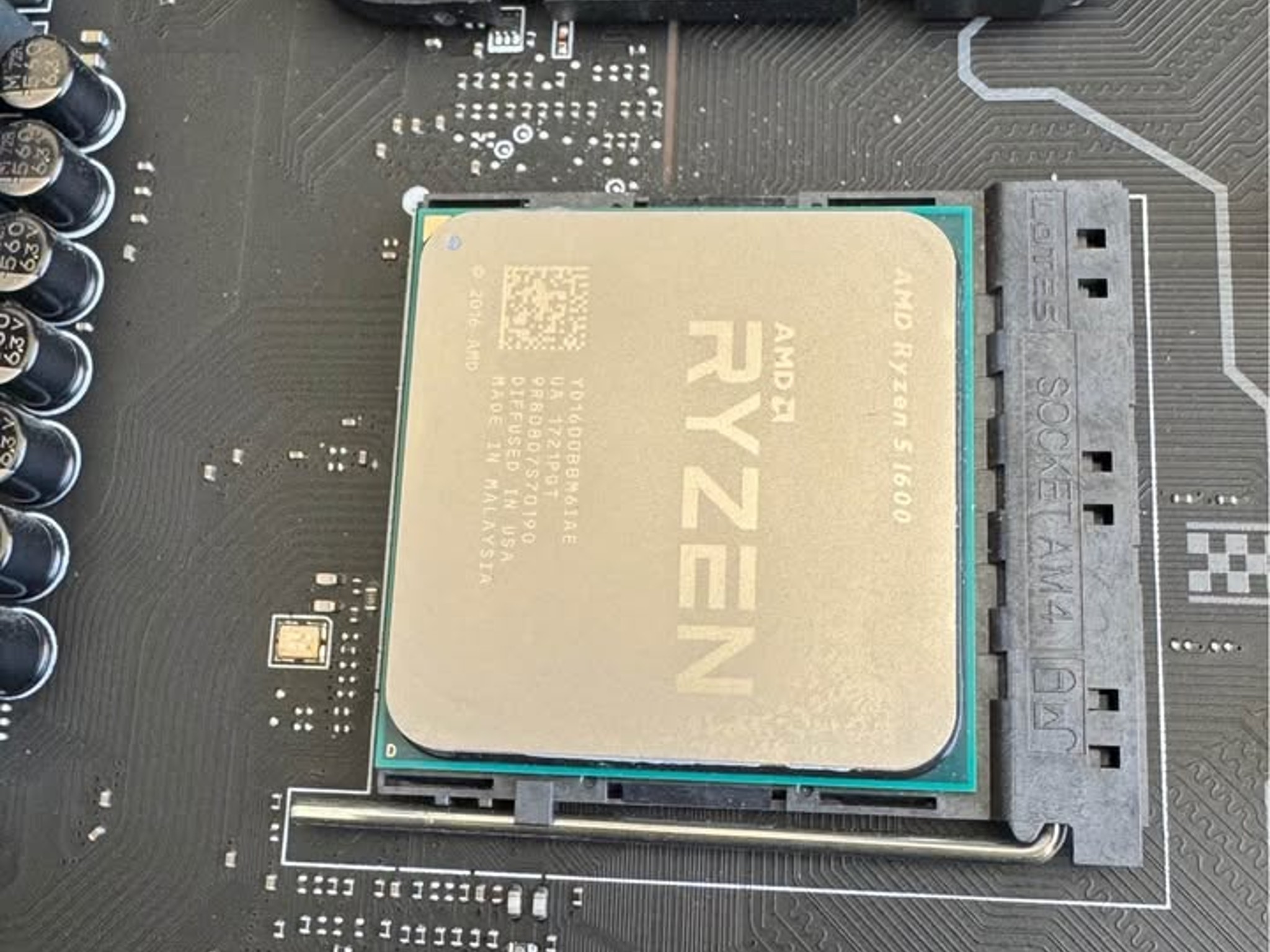 MSI B350 Gaming Pro Carbon Motherboard & Ryzen 5 1600 AM4 CPU
