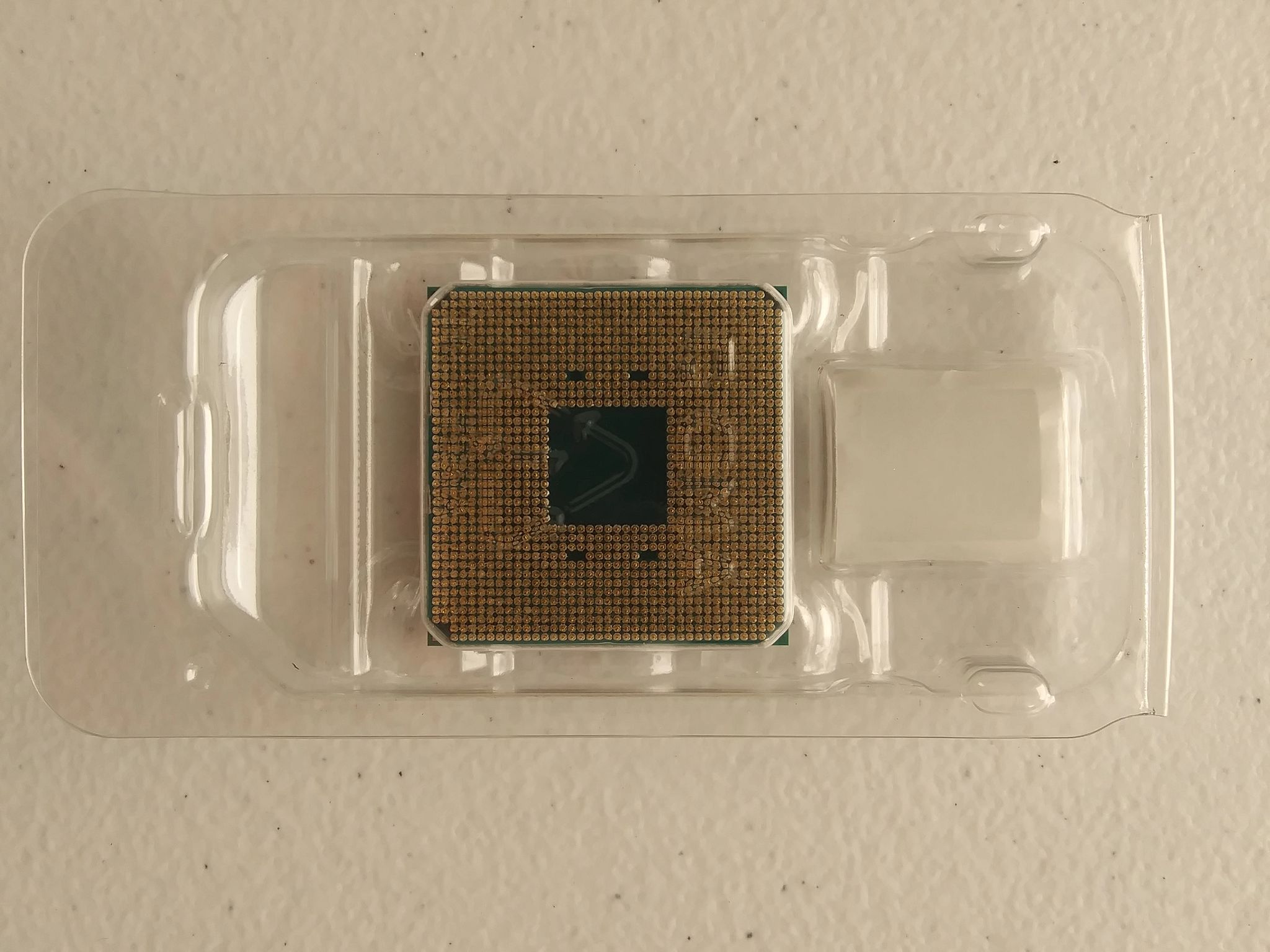 AMD Ryzen 5 2600X 6-Core, 12-Thread Processor for AM4 Motherboard