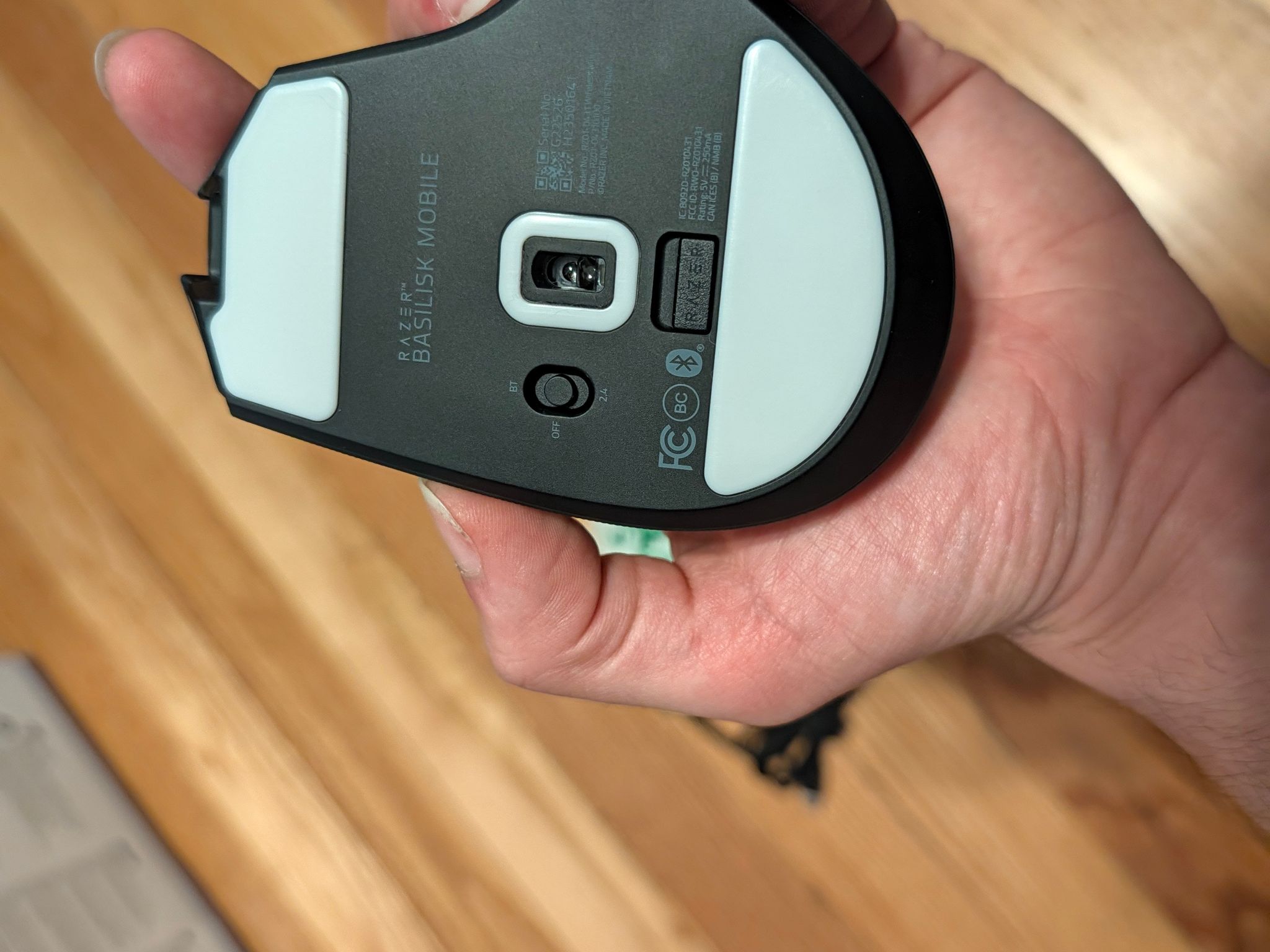 Razer Basilisk Mobile Portable Wireless Gaming Mouse – Excellent Condition with Extras