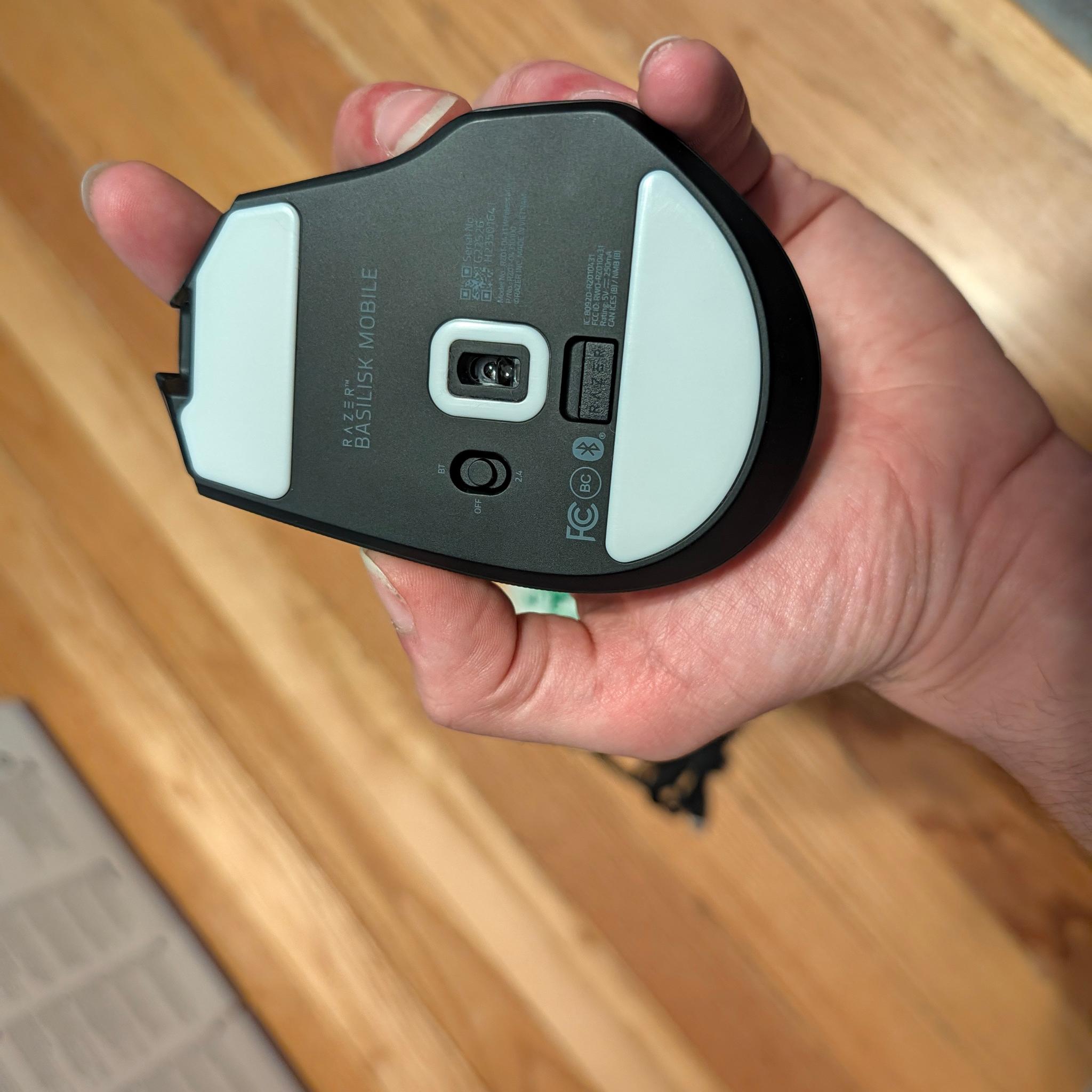 Razer Basilisk Mobile Portable Wireless Gaming Mouse – Excellent Condition with Extras