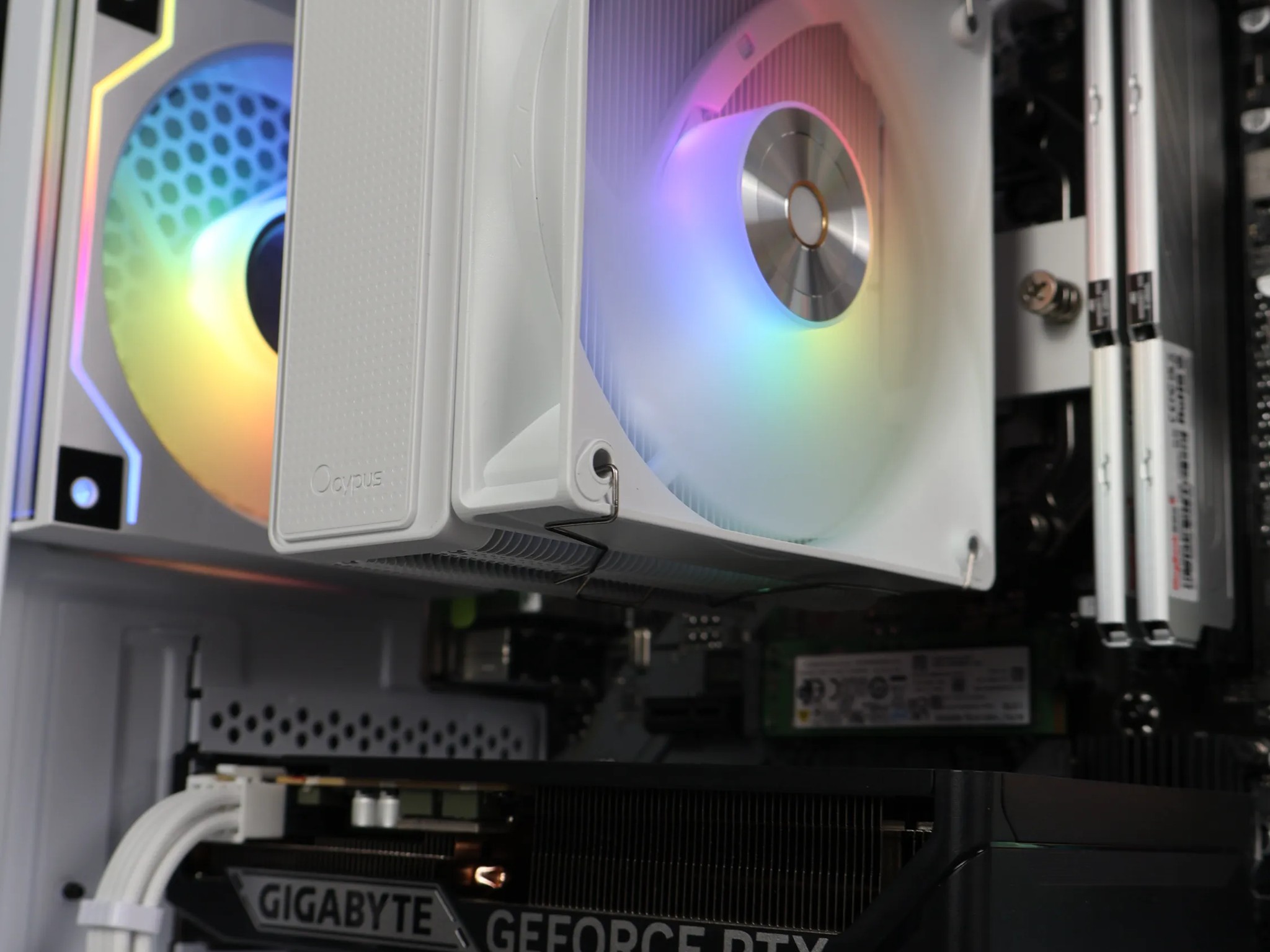 SALE ⚪ Ryzen 5 7600X/RTX 5060 8 GB Gaming/Streaming PC ⚪