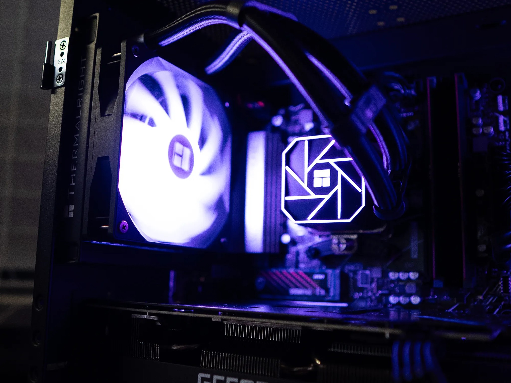 ⚪🟣 | RYZEN 5 7500F | RTX 3060 OC 12GB | 16GB DDR5 RAM | 1TB NVME SSD | Amethyst Achiever 2.0
