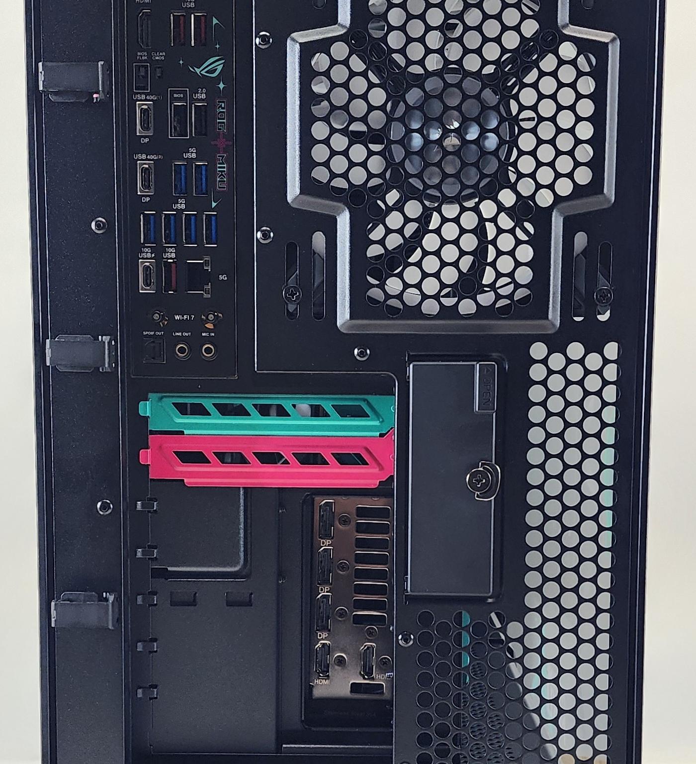Gaming PC Ryzen 7 9800X3D 32GB 2TB SSD RTX 5080 16GB W11 Hatsune Miku Computer