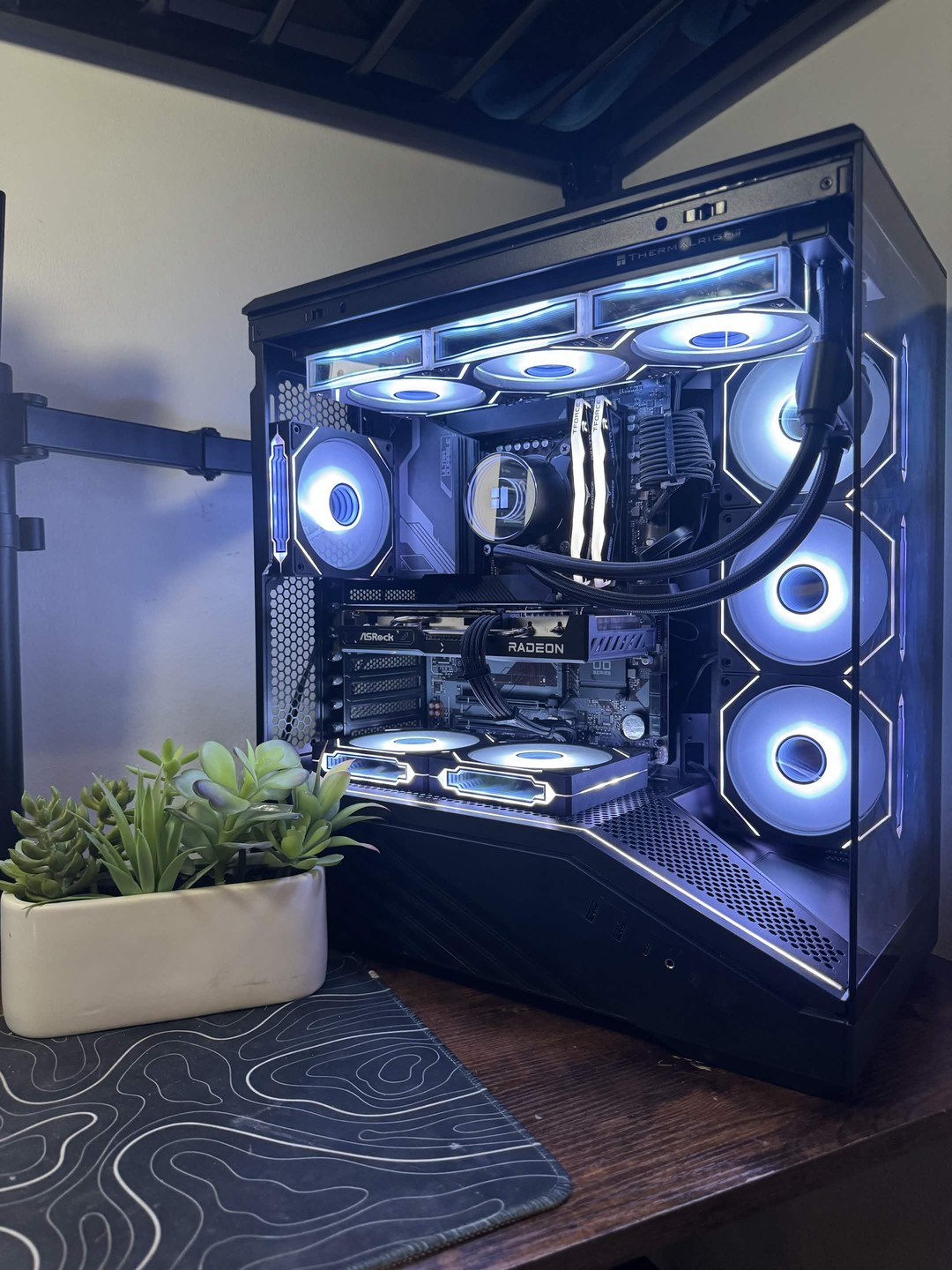 New Custom Showcase 14-Core Gaming PC - i5 14600KF | RX 9060 XT