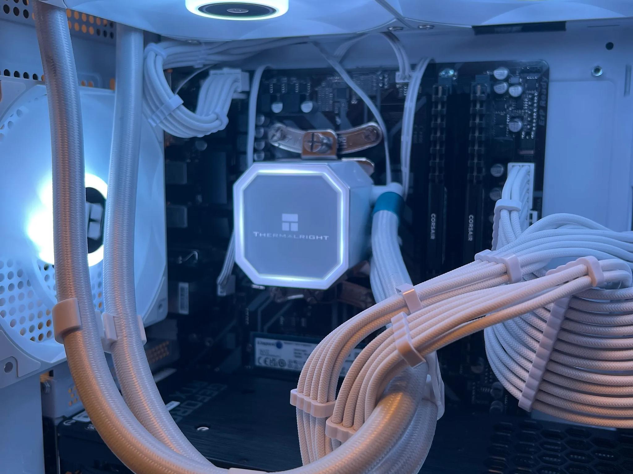 📦🤍 White Box 📦🤍 | RTX 3070 Mini Liquid Cooled PC | Ryzen 5 | 16GB RAM | 1TB Fast SSD