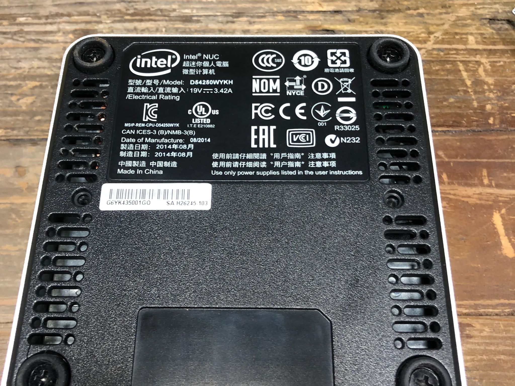 intel NUC d54250wykh Mini pc