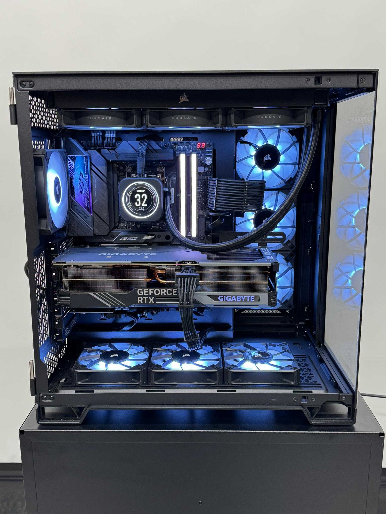Corsair Pro Gaming PC | RTX 4090, Ryzen 7 7800X3D, 32GB DDR5 6000MHz, 3TB NVMe SSD, 1000w