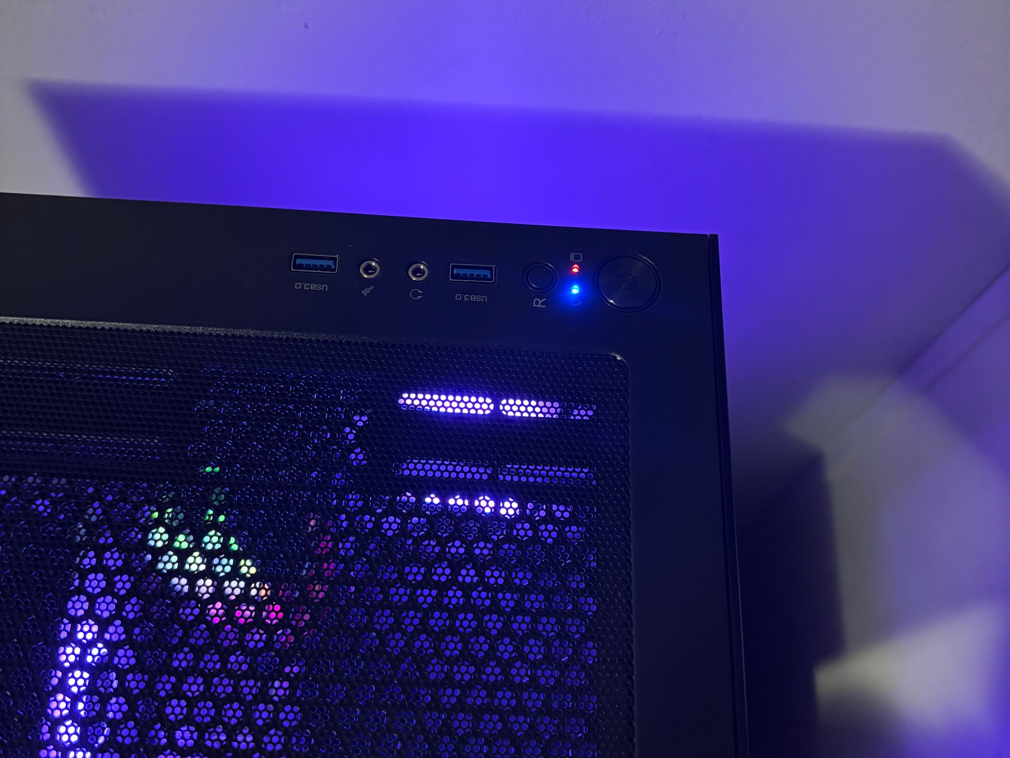 GeForce RTX 5060 Custom Gaming PC - Core i5-12600K, 16GB RAM, 1TB NVMe SSD