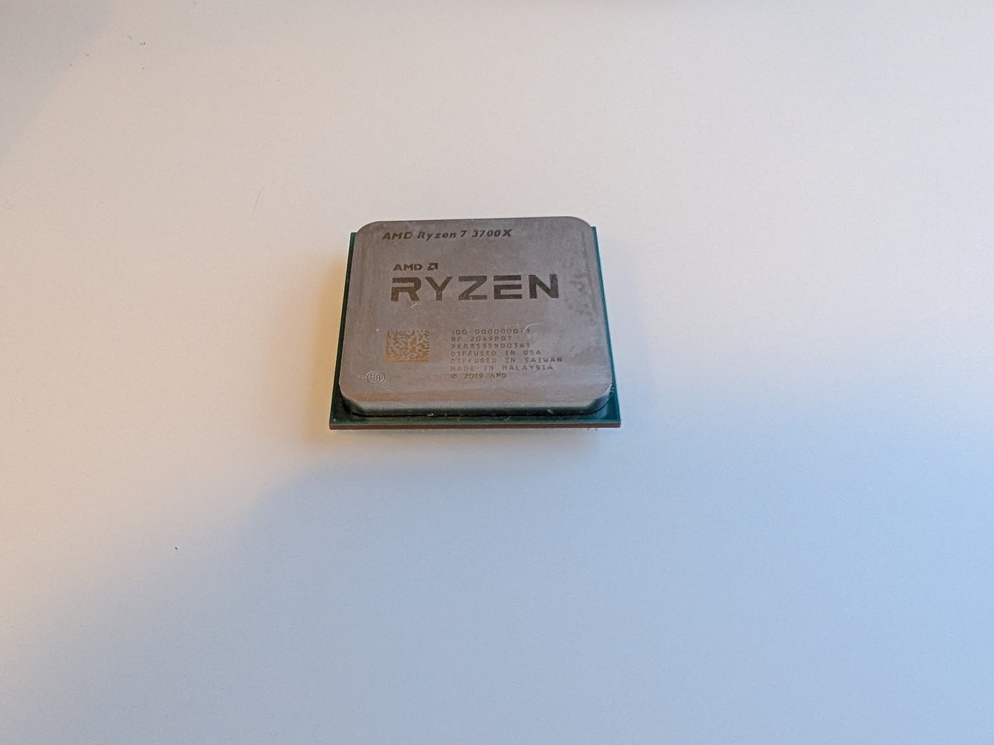 AMD Ryzen 7 3700X