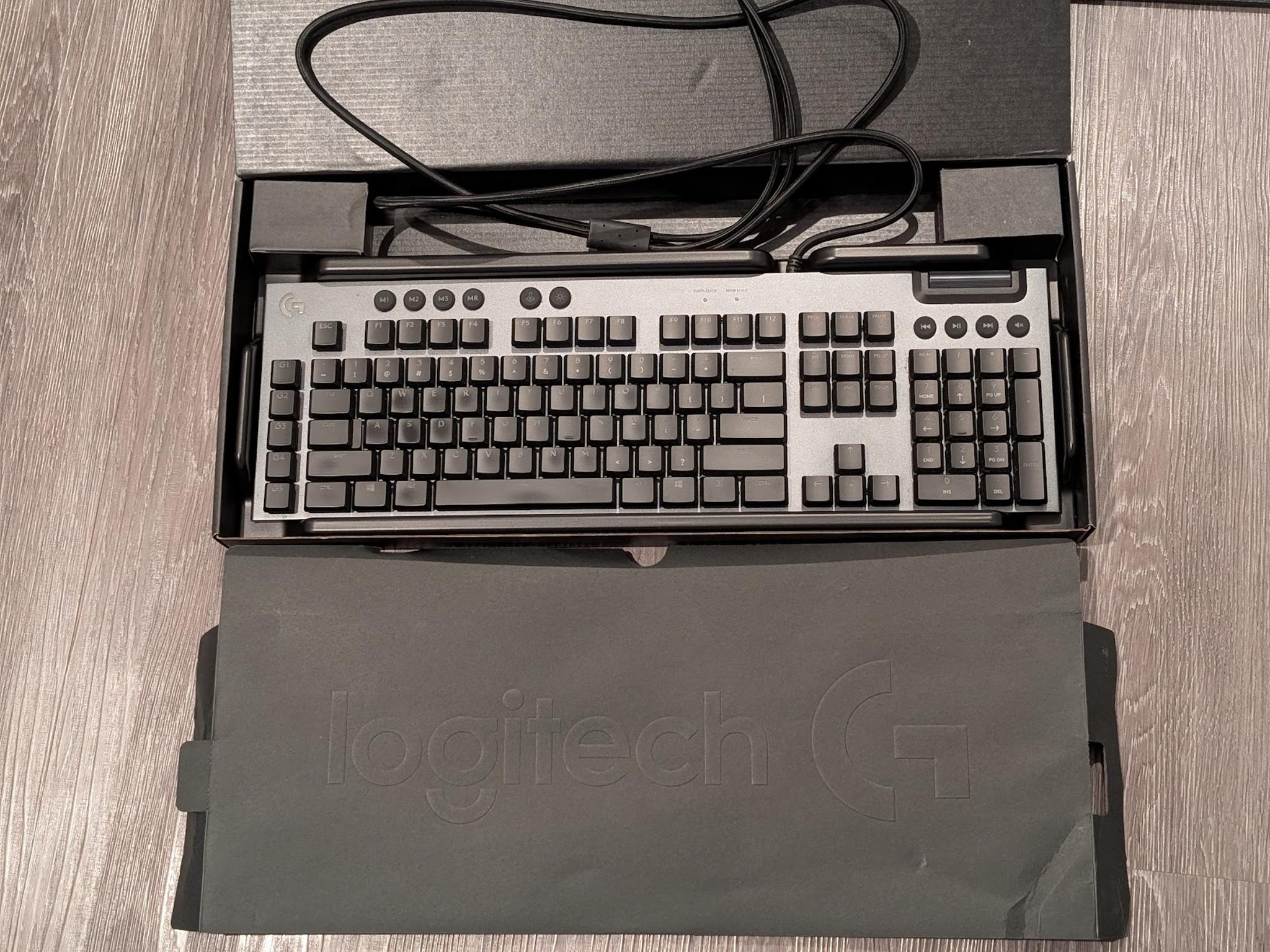 Logitech G815 LIGHTSYNC RGB Mechanical Gaming Keyboard
