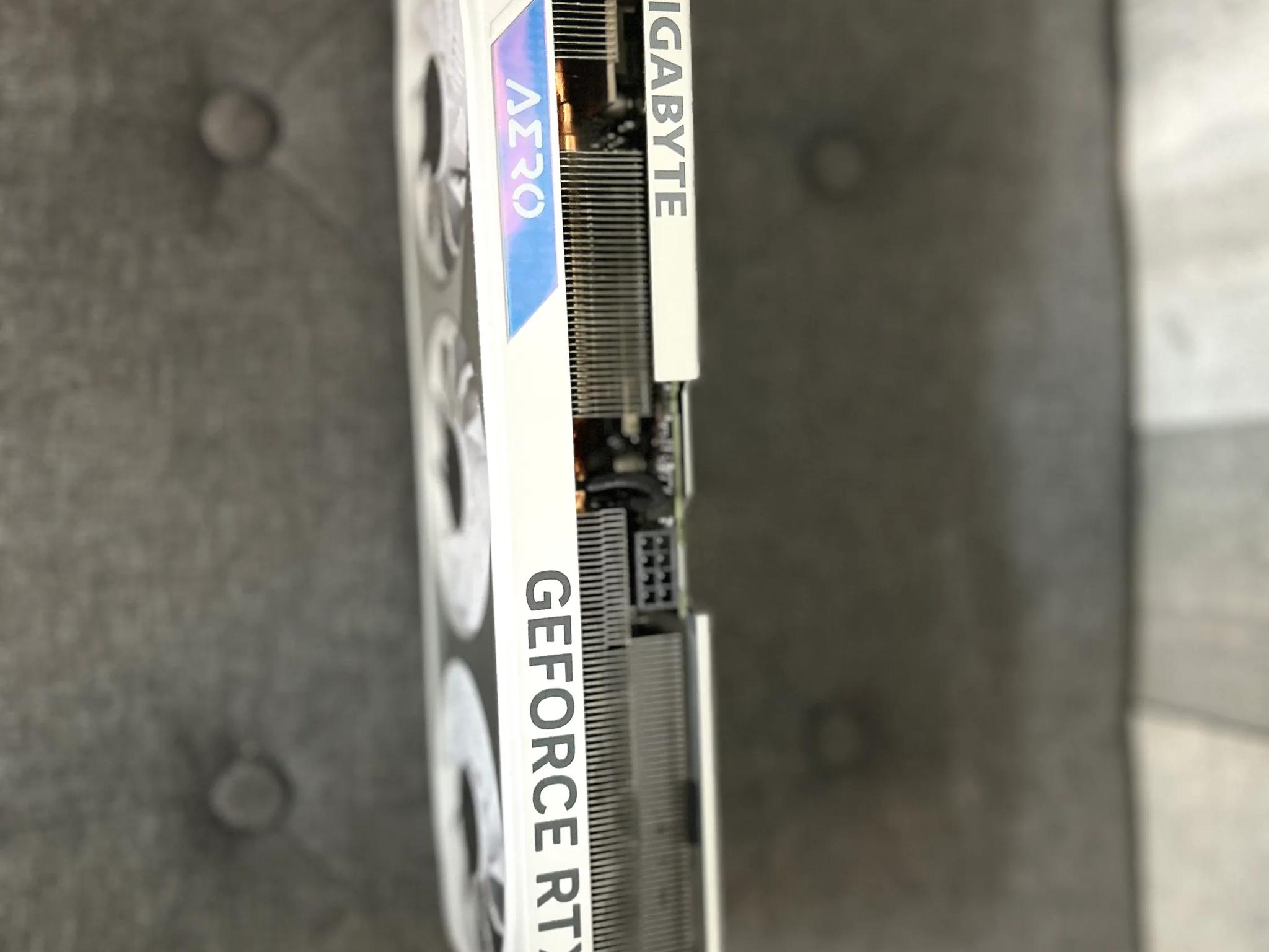 Lightly used Gigabyte RTX 4060 TI! Upgraded and just looking to sell it.